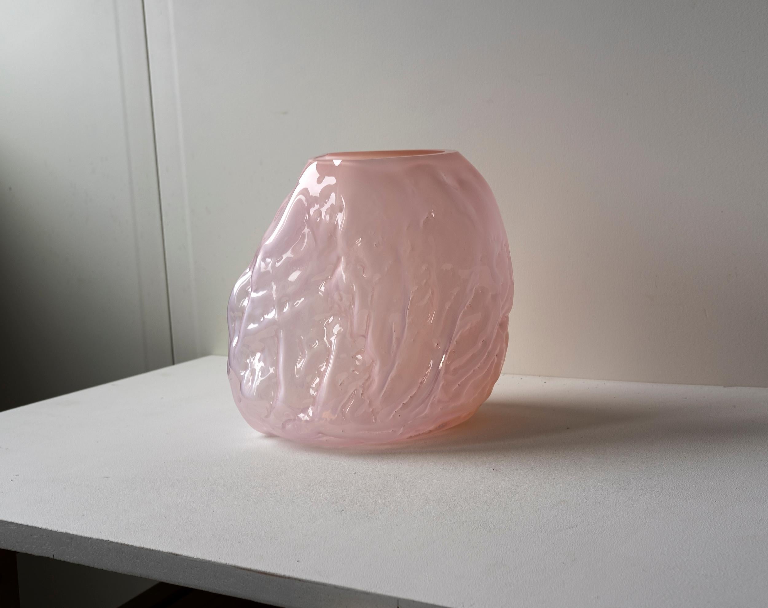 Hand Blown Contemporary Pink Glass Vase by Erik Olovsson In New Condition For Sale In Stockholm, SE