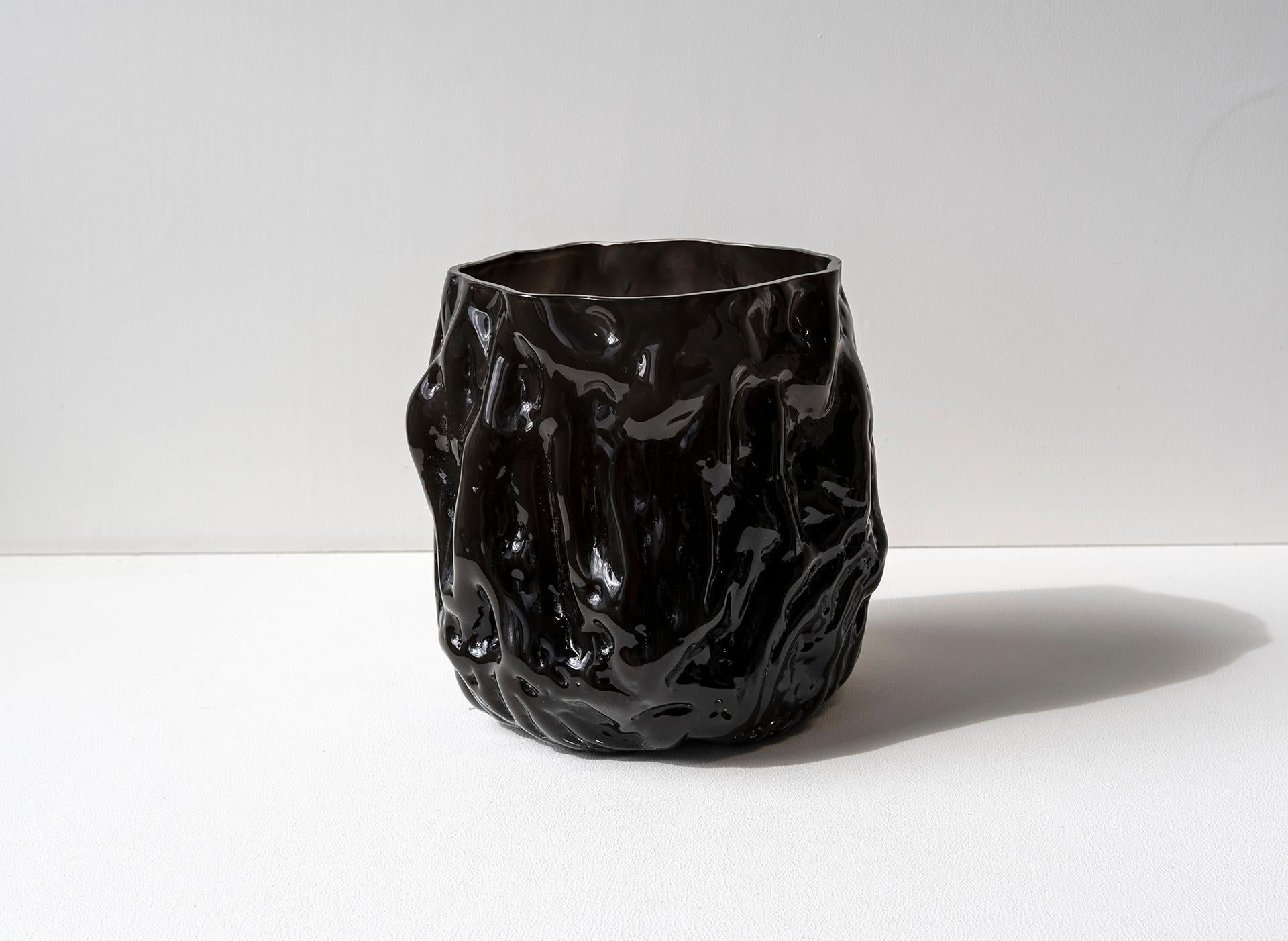 Hand Blown Contemporary Wrinkle Black Glass Vase by Erik Olovsson For Sale 1