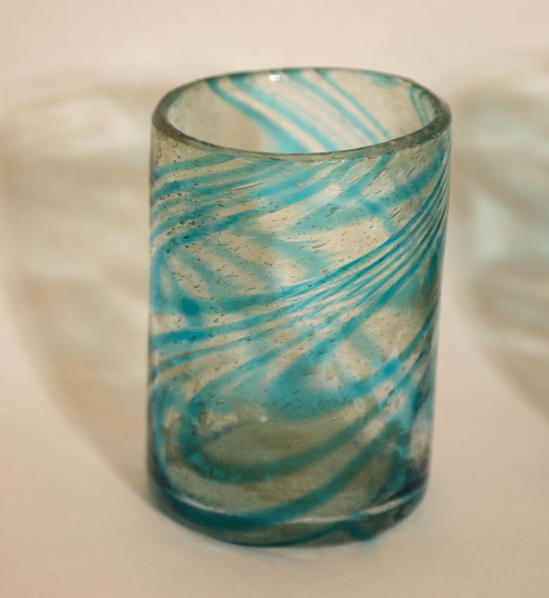 Hand Blown Drinking Glasses Handcrafted Blue Swirl set of 4 For Sale 4