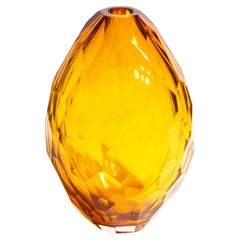 Handgeblasene, facettierte Vase aus Muranoglas in Bernstein, klein