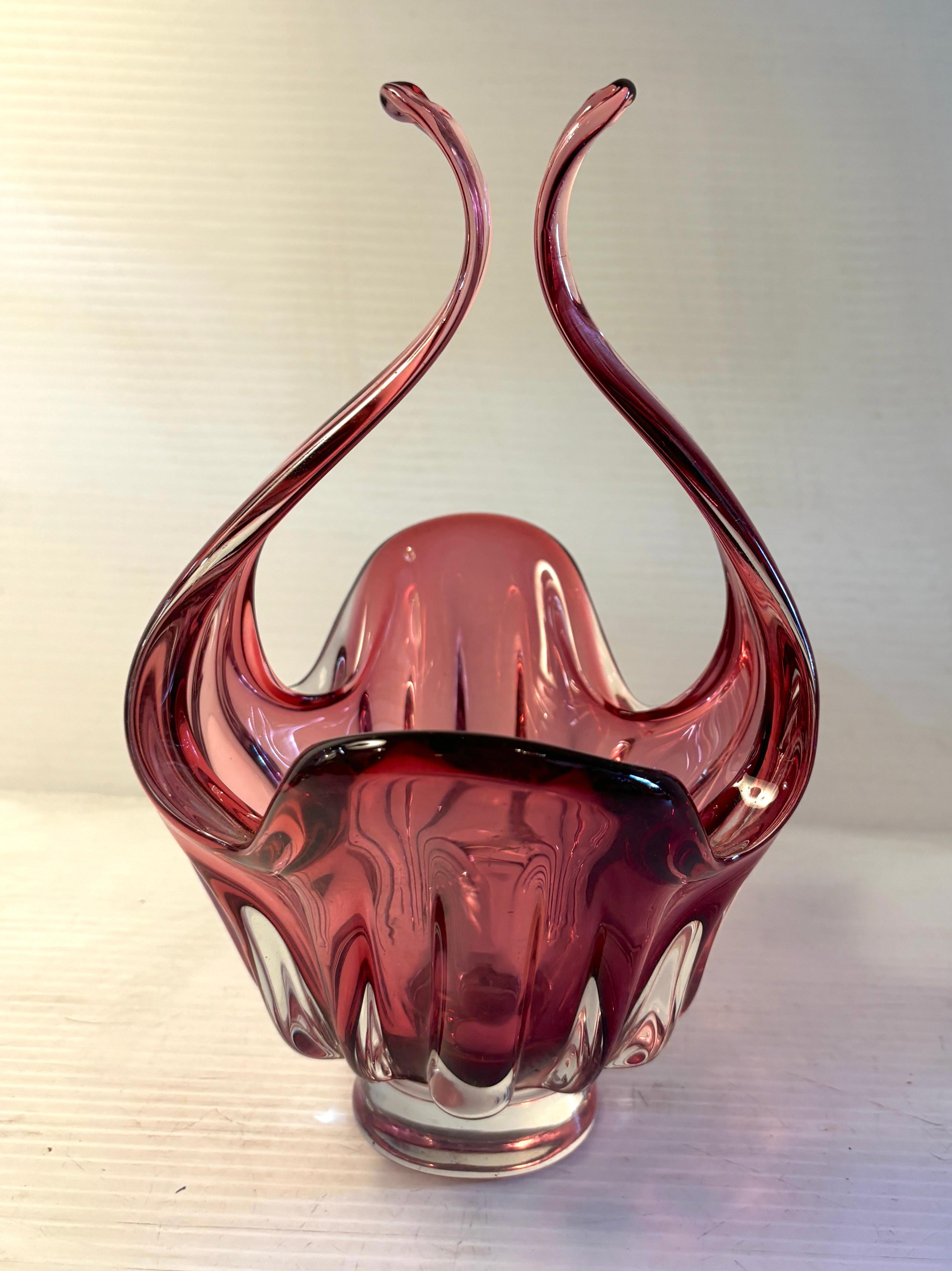 Mid-Century moderno Ciotola in vetro soffiato a mano in vendita