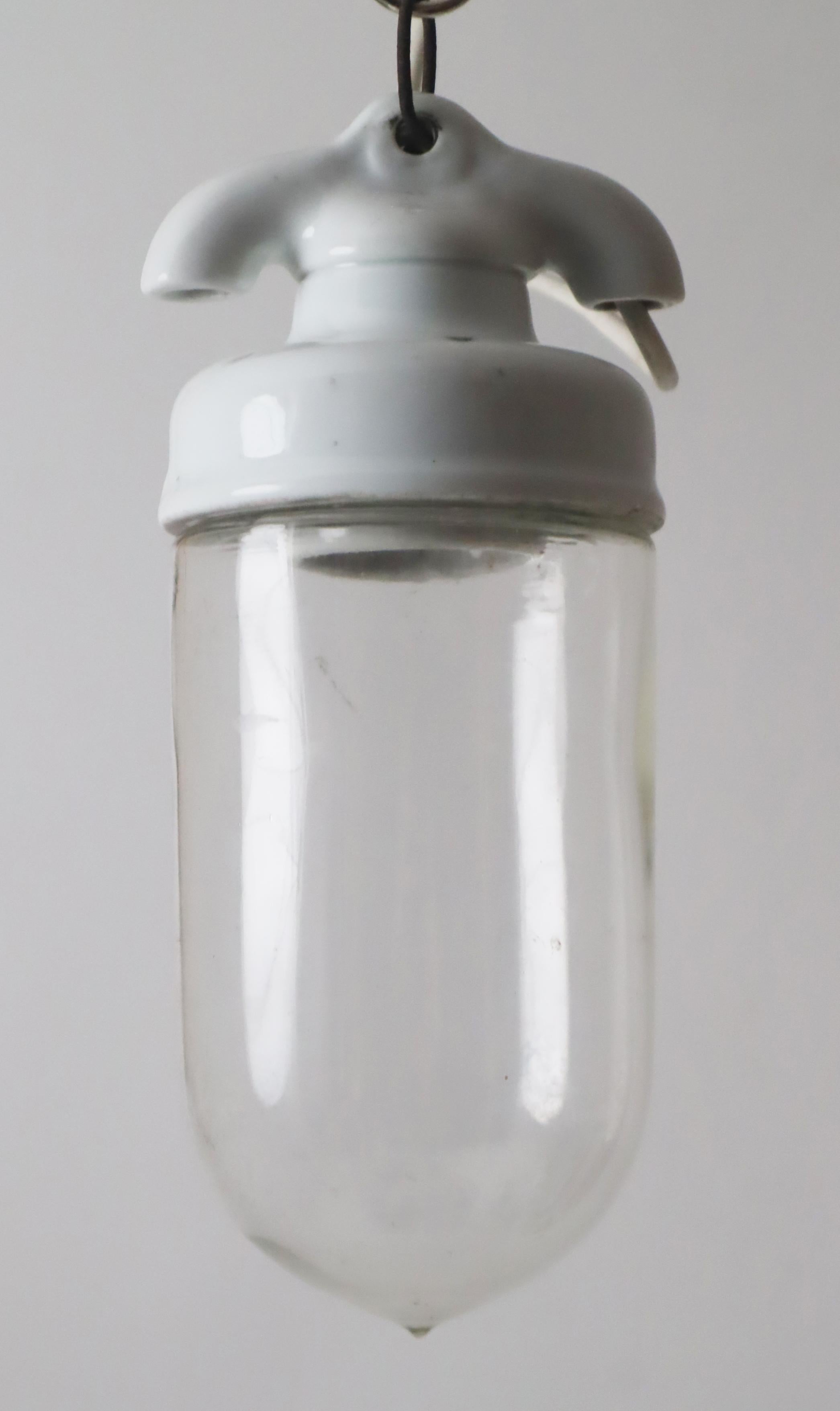 Lampe à ampoule en verre soufflé à la main dans le style Bauhaus, Danemark, années 1930 en vente 3