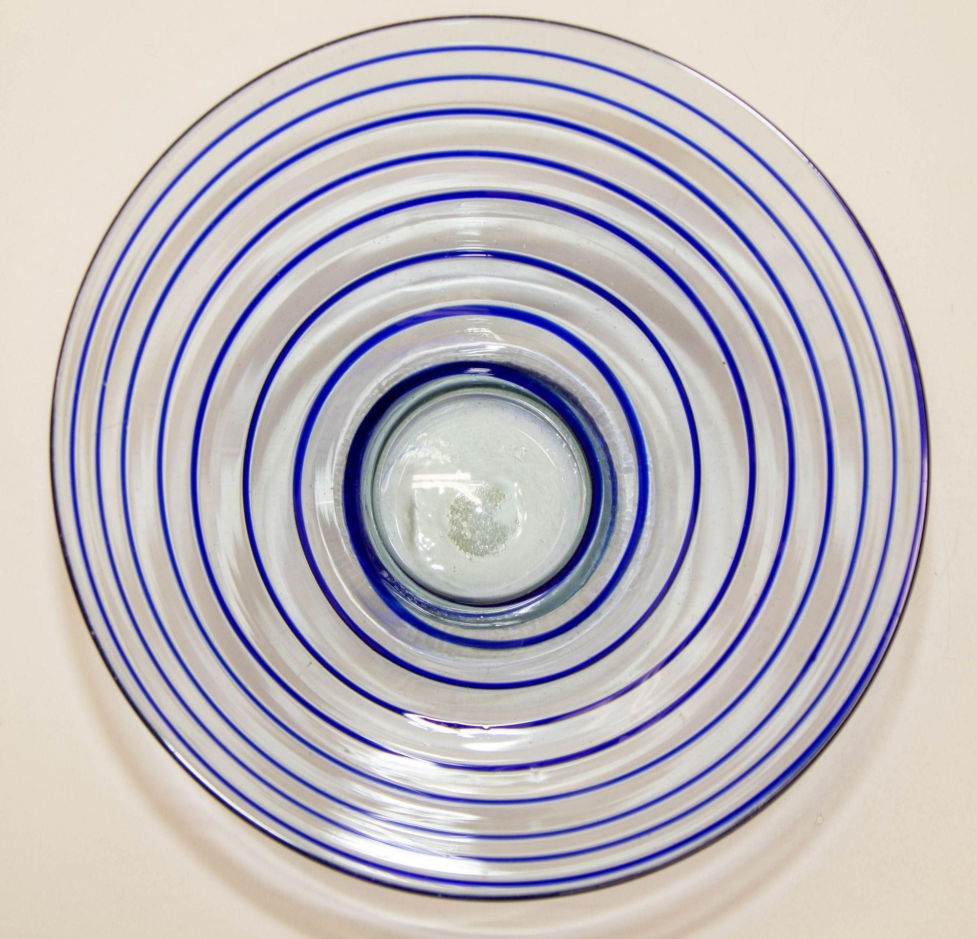 Hand-Blown Glass Centerpiece Italian Art Glass Dish Bowl 1970's For Sale 8