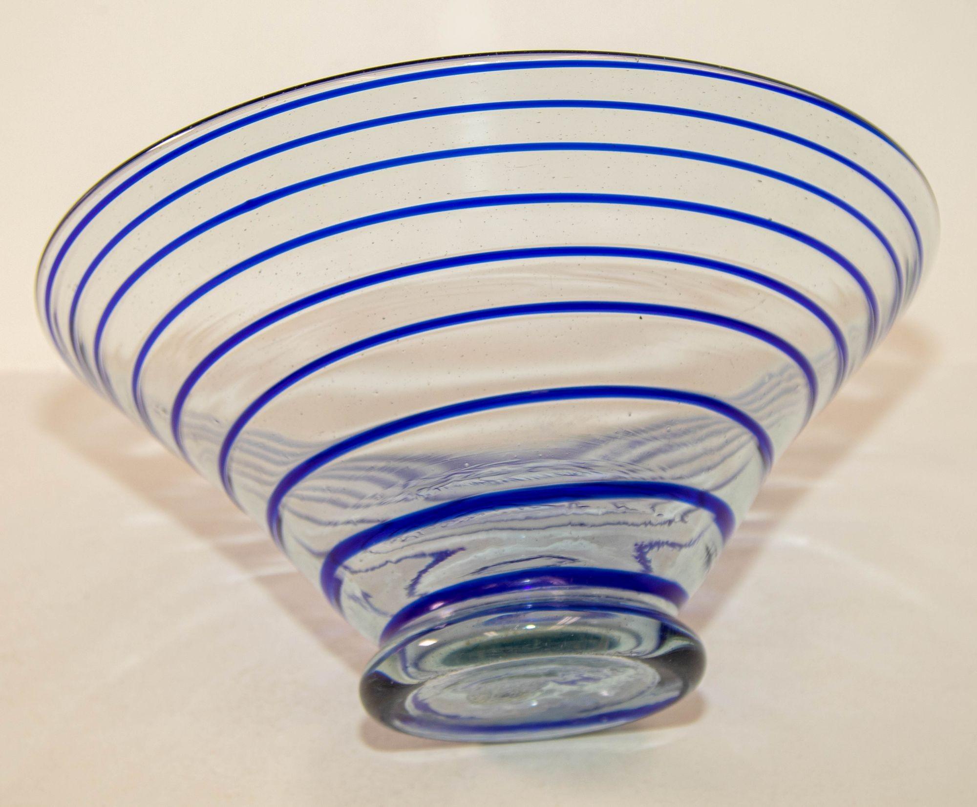 Hand-Blown Glass Centerpiece Italian Art Glass Dish Bowl 1970's For Sale 2