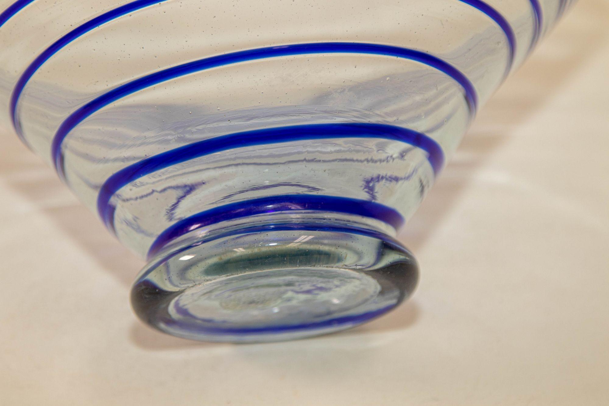 Hand-Blown Glass Centerpiece Italian Art Glass Dish Bowl 1970's For Sale 3
