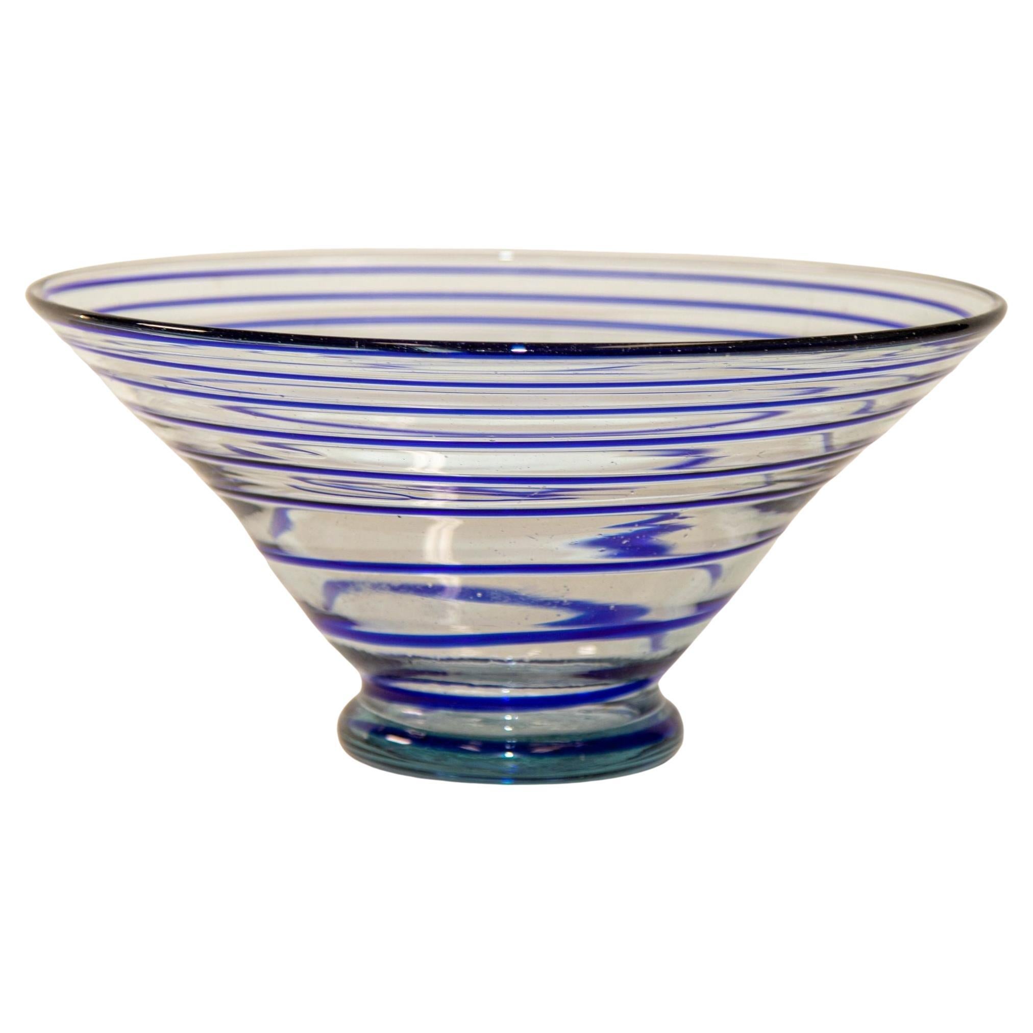 Centro de mesa de vidrio soplado a mano Cuenco de vidrio artístico italiano Años 70 en venta