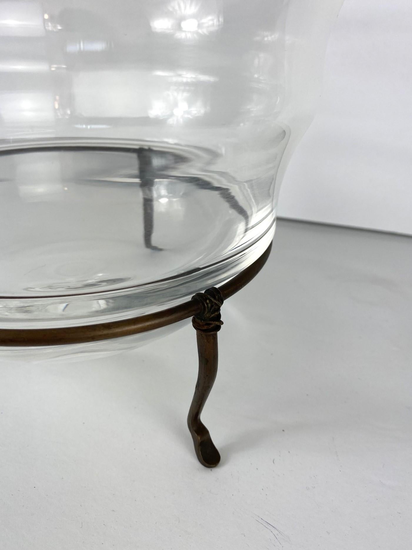 Handgeblasenes Glas mit Stand (20. Jahrhundert) im Angebot