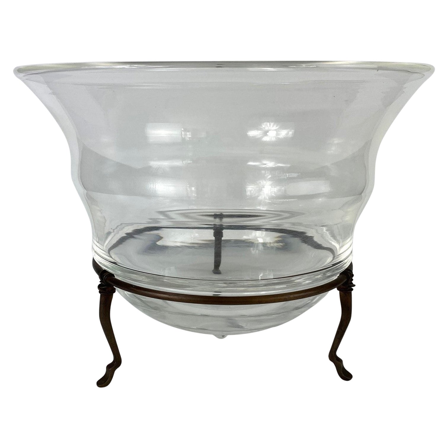 Handgeblasenes Glas mit Stand