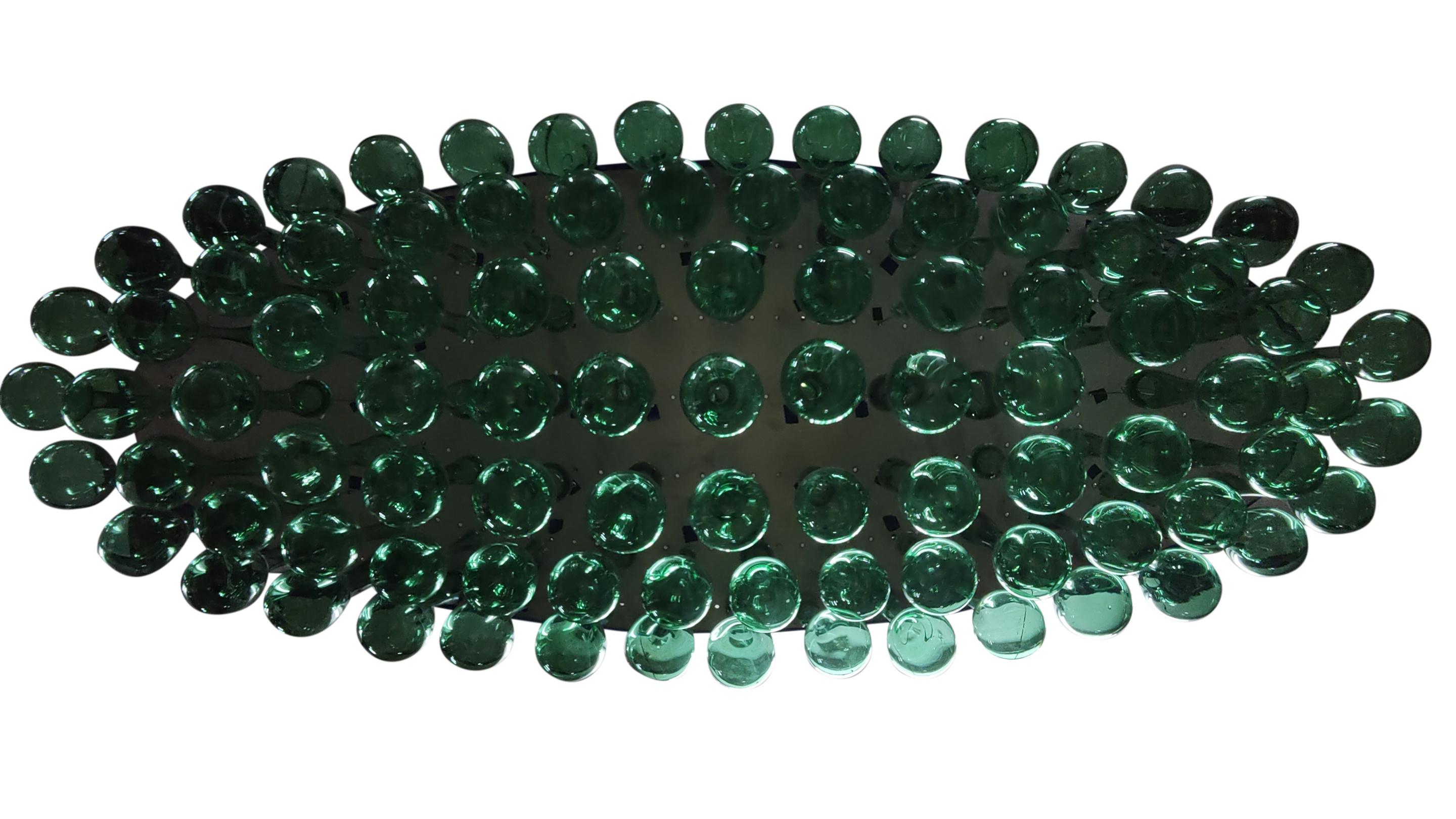 Handgeblasener Kronleuchter aus grünem Glas und Stahl von Costantini, Raffaela, auf Lager (Argentinisch) im Angebot
