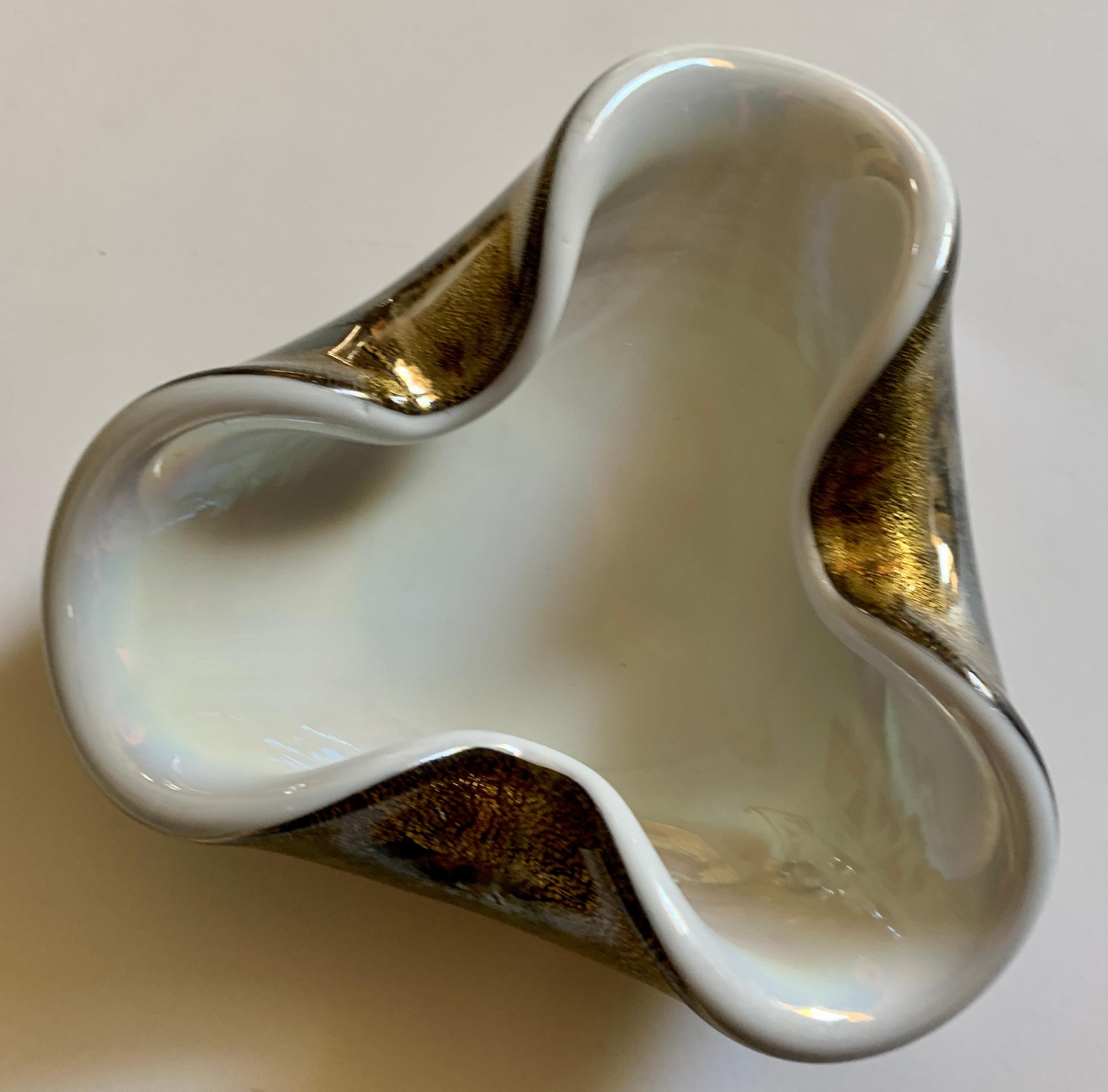Hand Blown Italian Murano Glass Bowl with Gold Flecks In Good Condition For Sale In Los Angeles, CA