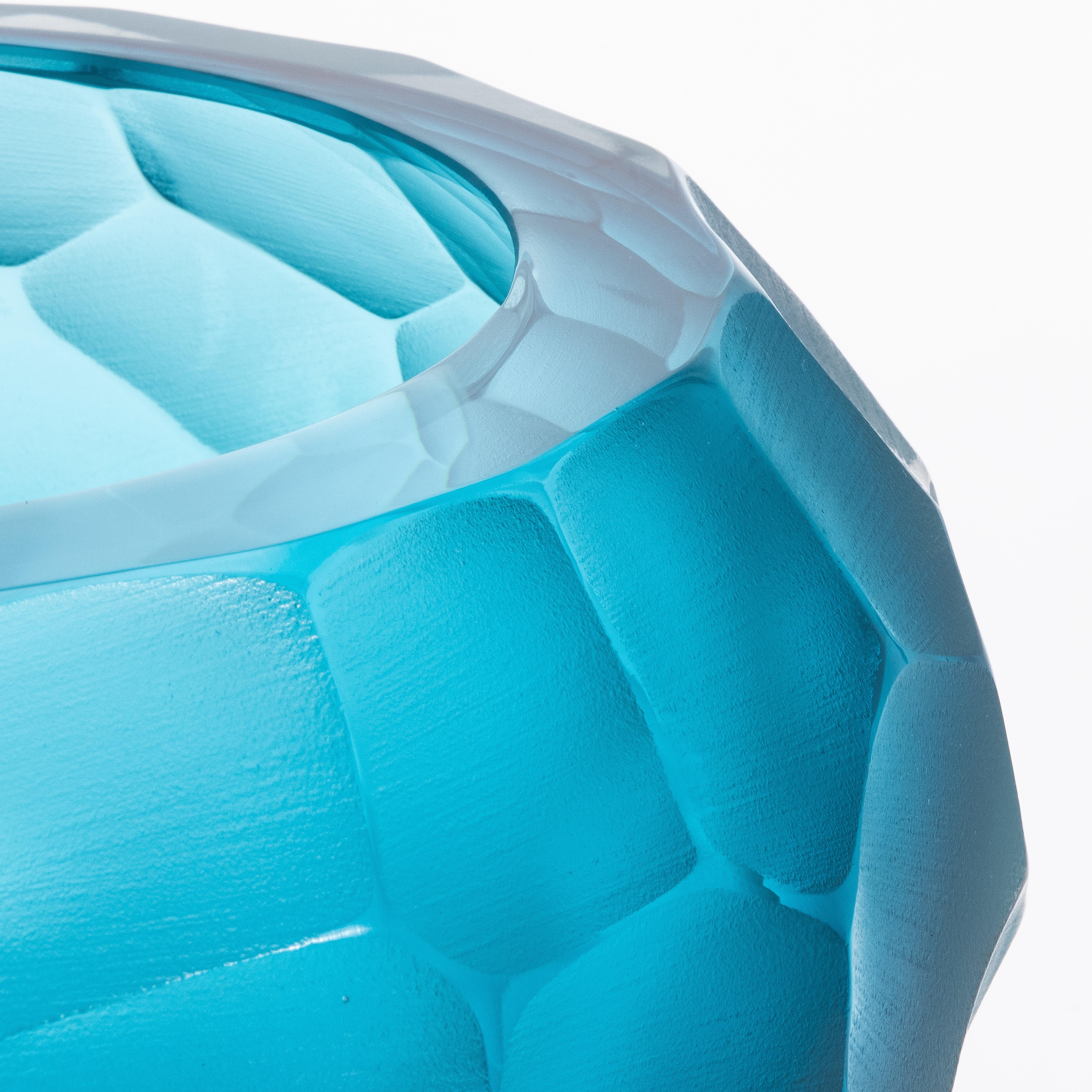 Handgeblasene moderne Murano Schale in Aquamarin Groß (Moderne) im Angebot