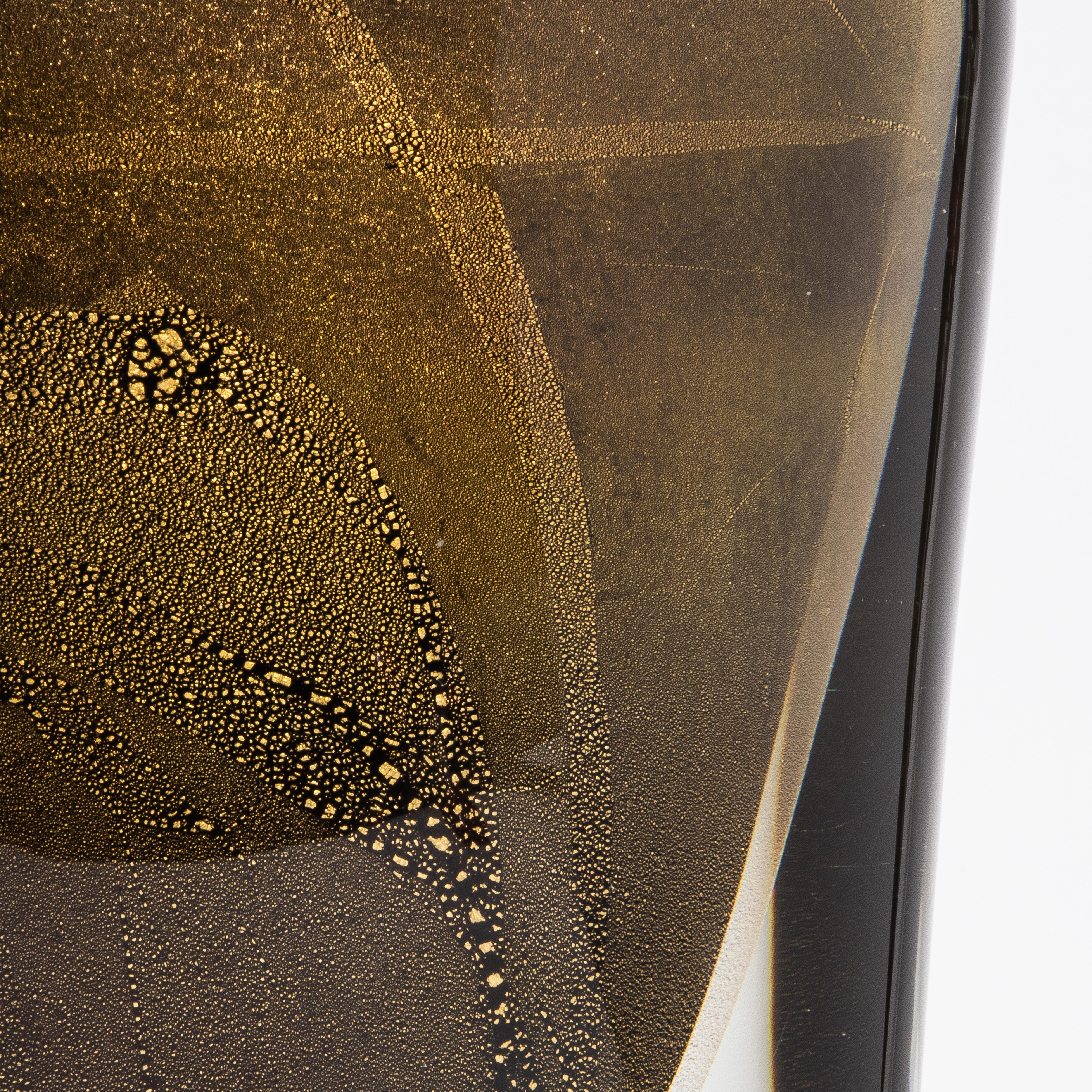 Vaso moderno di Murano soffiato a mano in nero con fiocchi e bolle d'oro 24 carati in vendita 1
