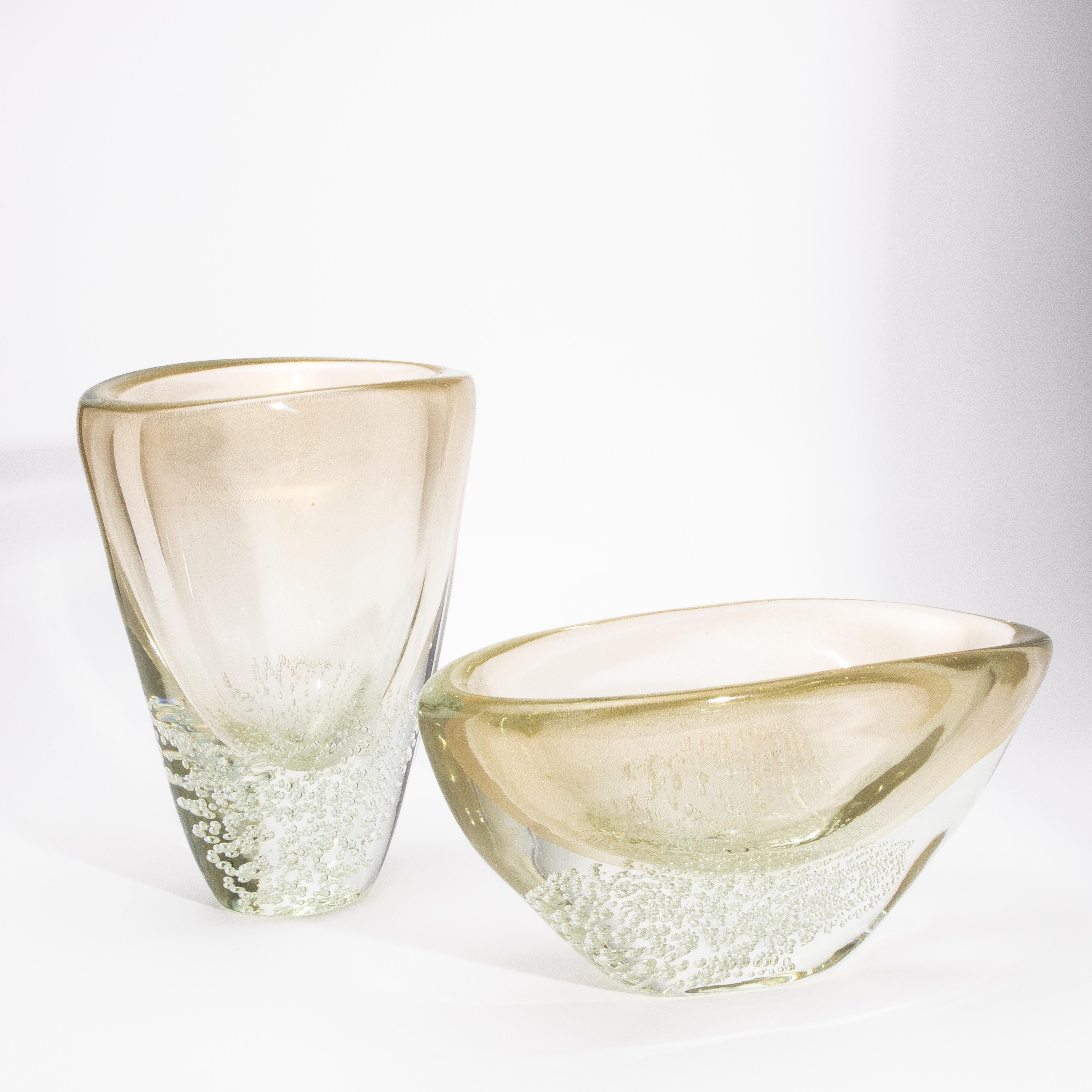 Handgeblasene moderne Murano-Vase mit 24-karätigen Goldflecken und -blasen im Angebot 3