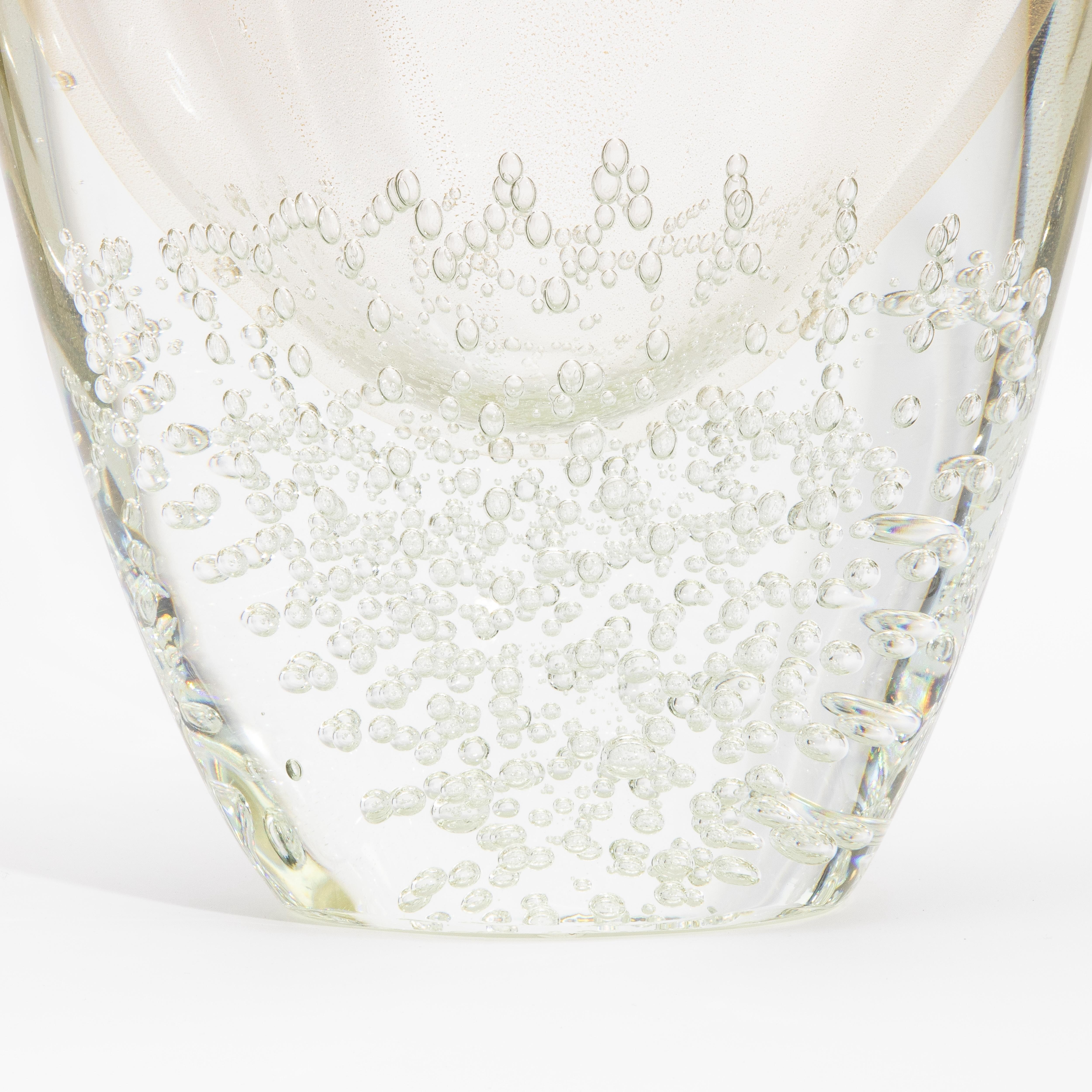 Handgeblasene moderne Murano-Vase mit 24-karätigen Goldflecken und -blasen (Moderne) im Angebot