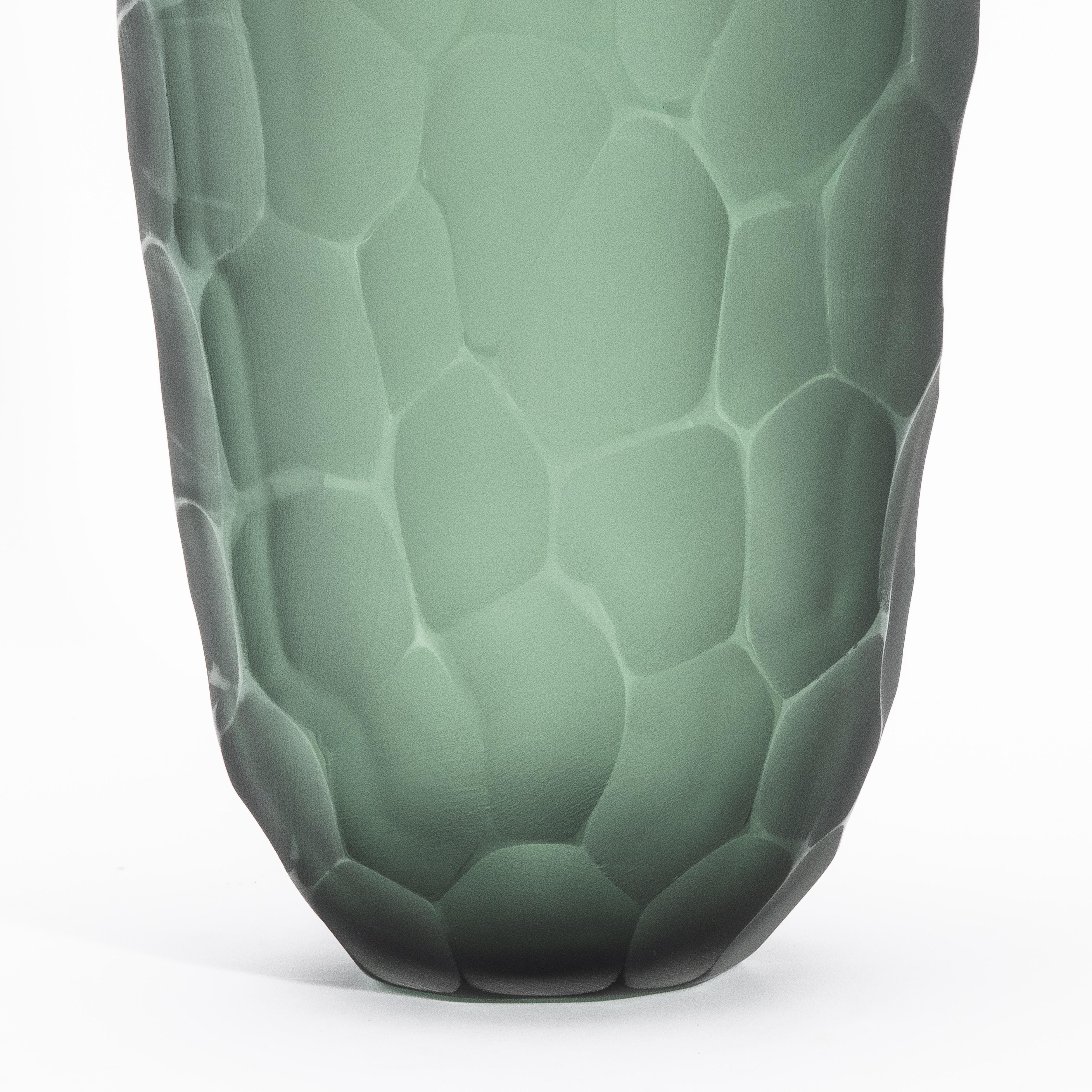 Fait main Grand vase moderne de Murano soufflé à la main en vert eucalyptus en vente