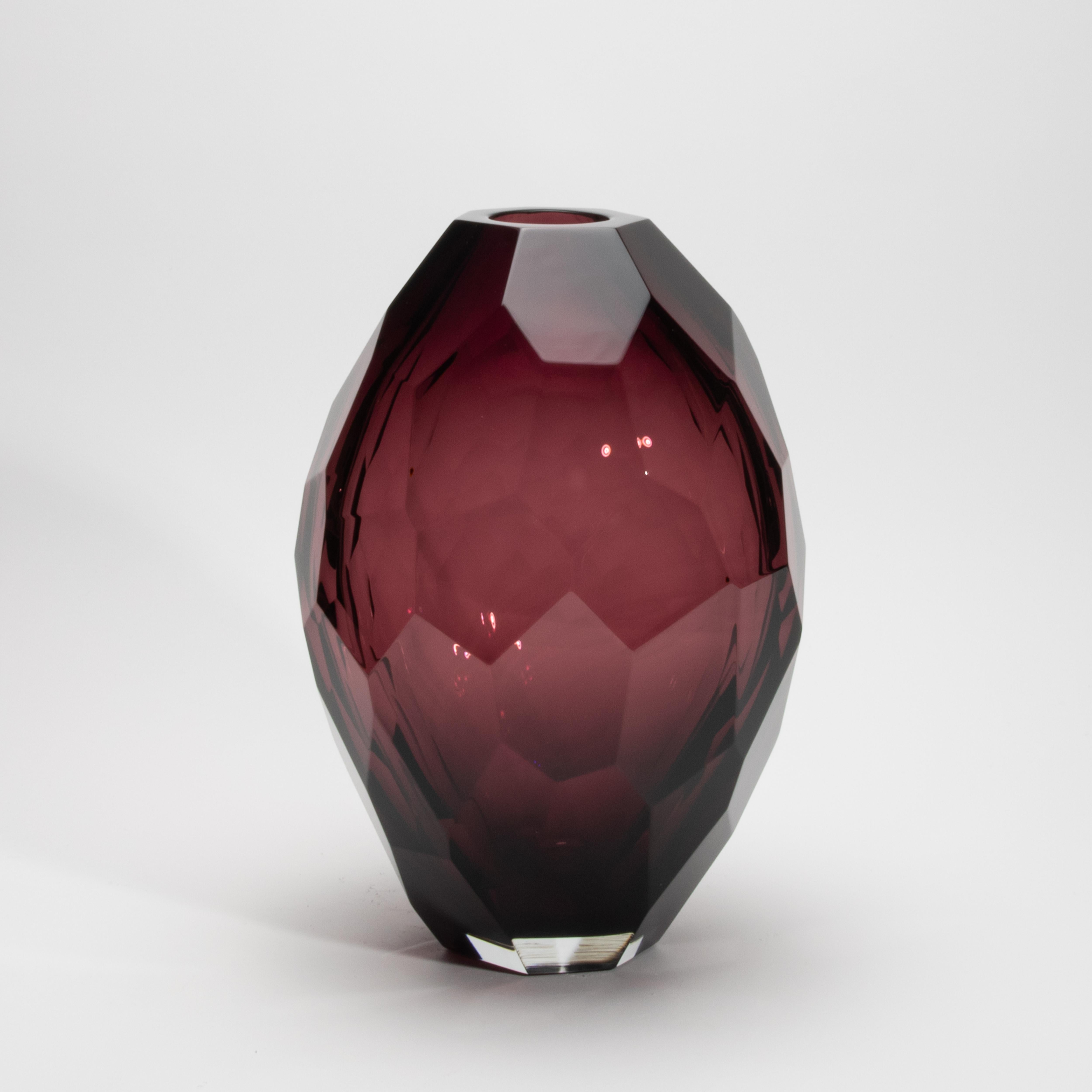 Vetro di Murano Vaso a botte di Murano soffiato a mano in ametista in vendita