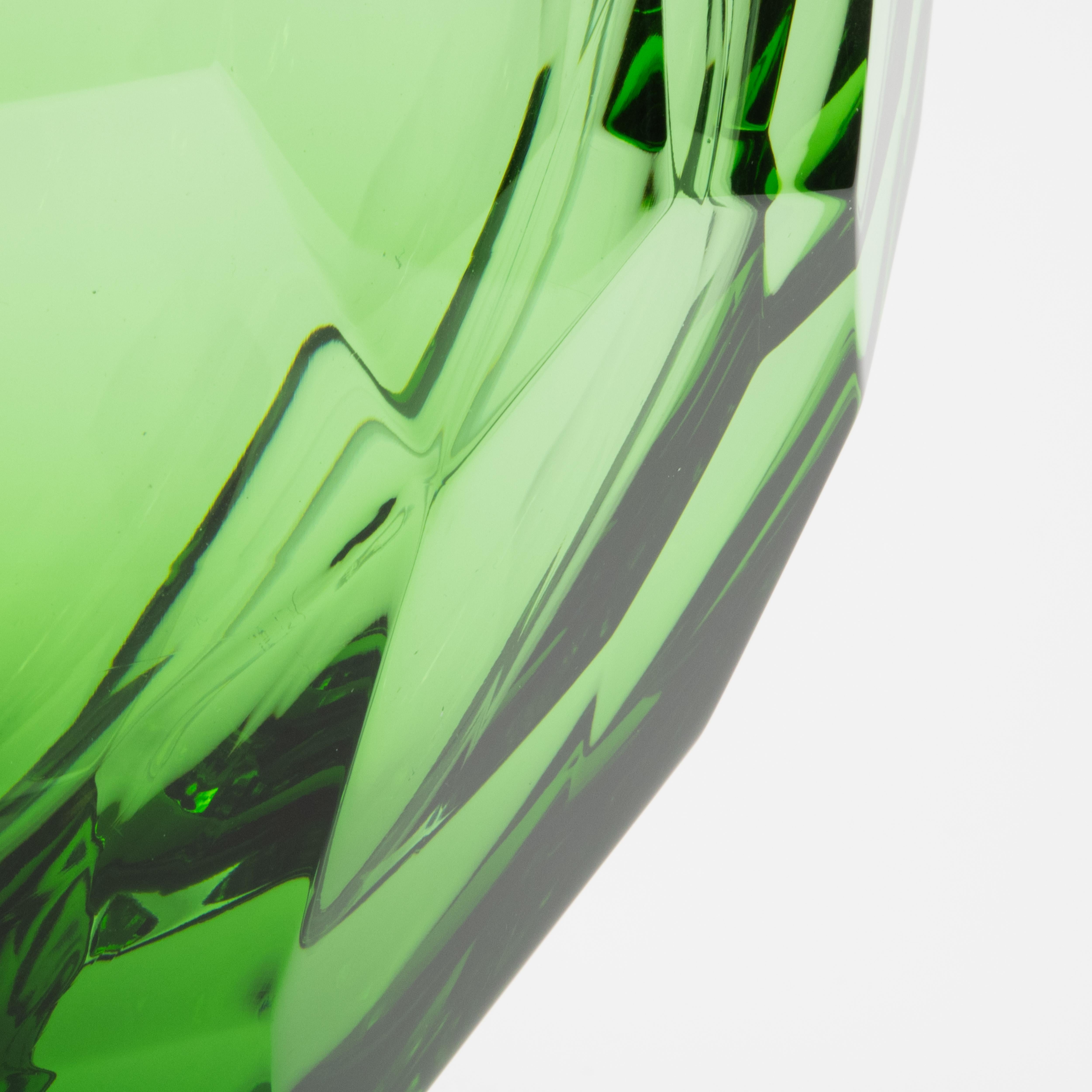Modern Hand-Blown Murano Barrel Vase in Emerald Green Tall For Sale