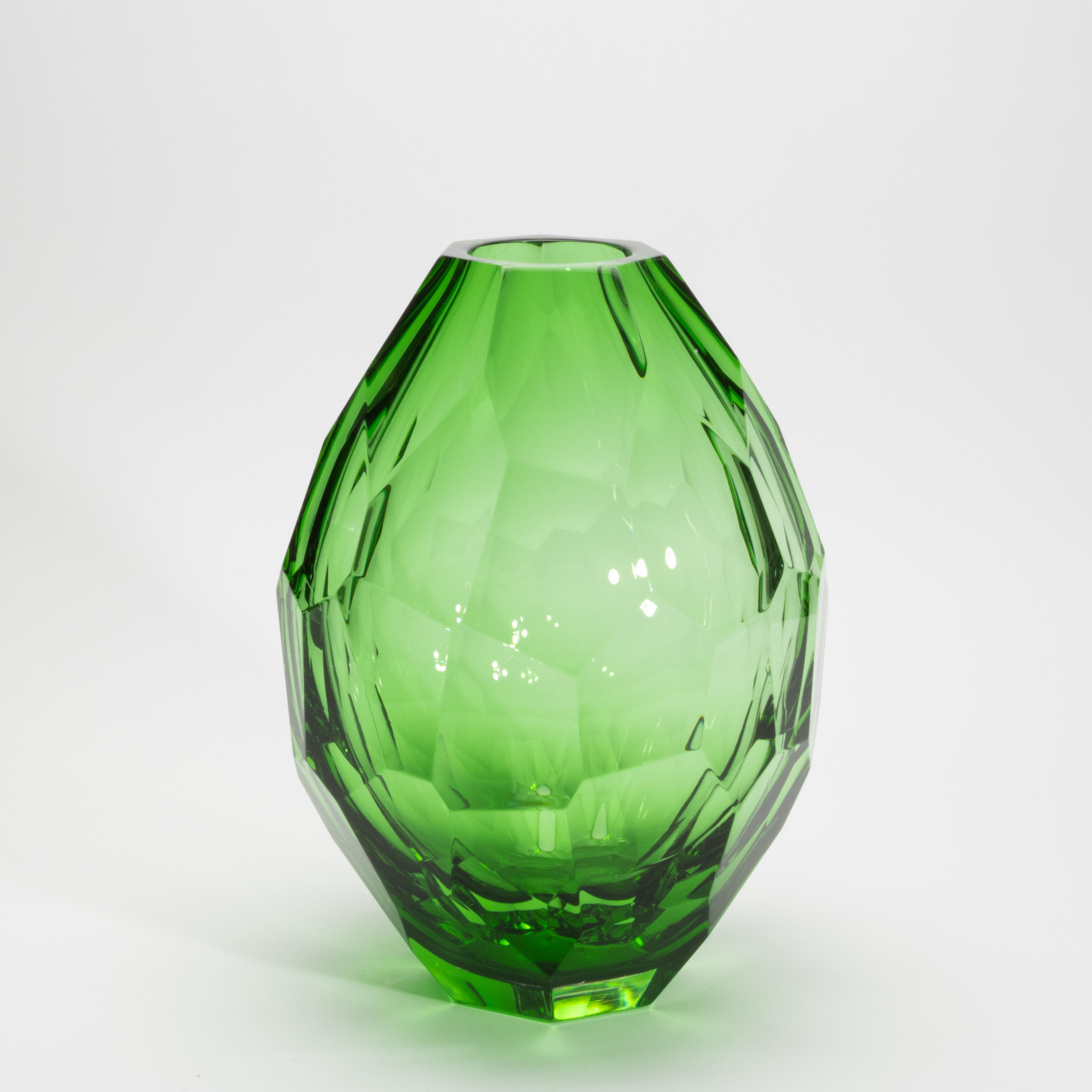 Contemporary Hand-Blown Murano Barrel Vase in Emerald Green Tall For Sale