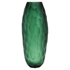 Hand-Blown Murano Battuto Vase in Emerald Green Large Hand-Blown Murano Battuto Vase in Emerald Green Large