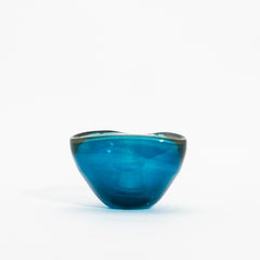 Hand-Blown Murano Bowl in Aqua Blue with 24-Karat Gold Flecks