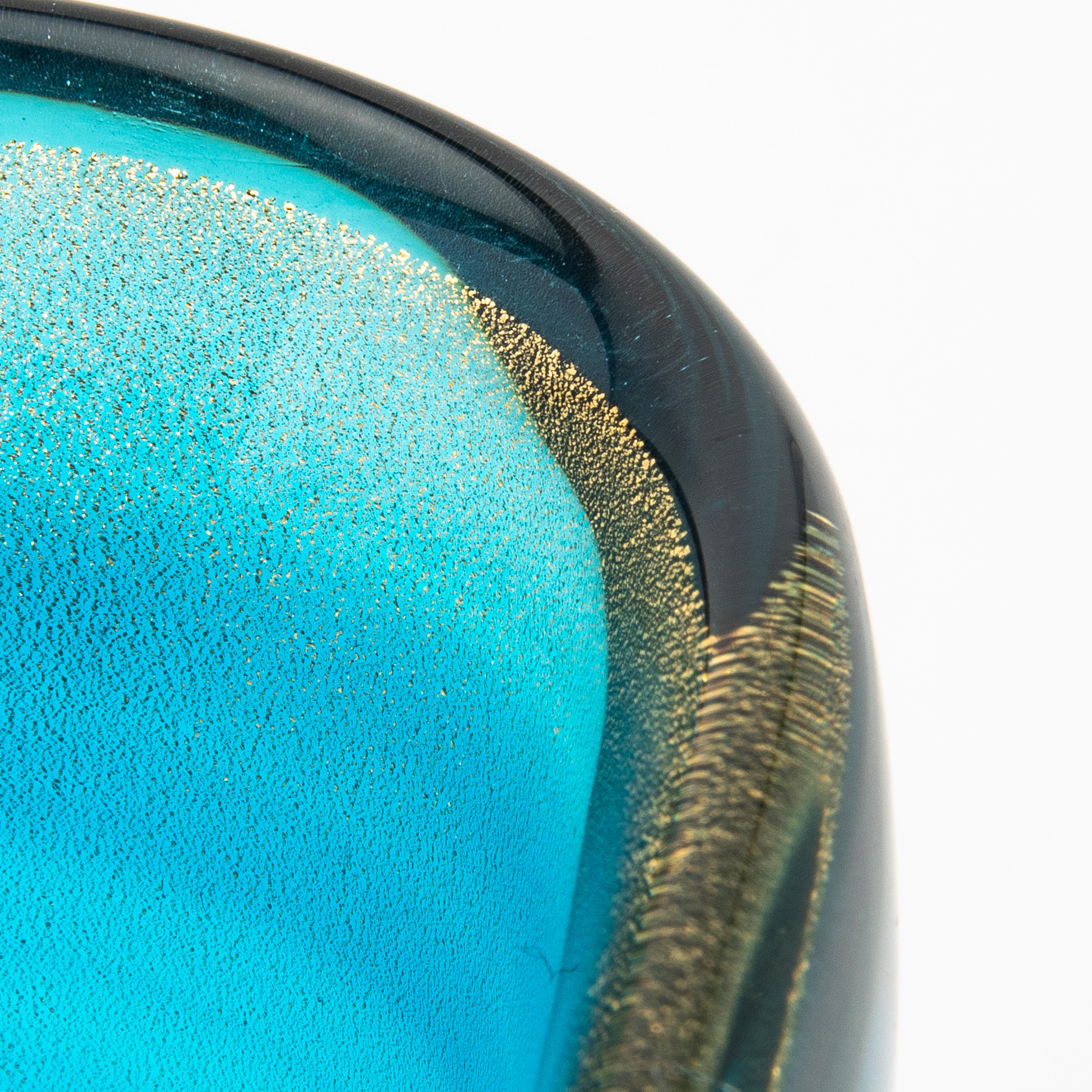 Cuenco de Murano soplado a mano en azul aguamarina con motas de oro de 24 quilates Hecho a mano en venta