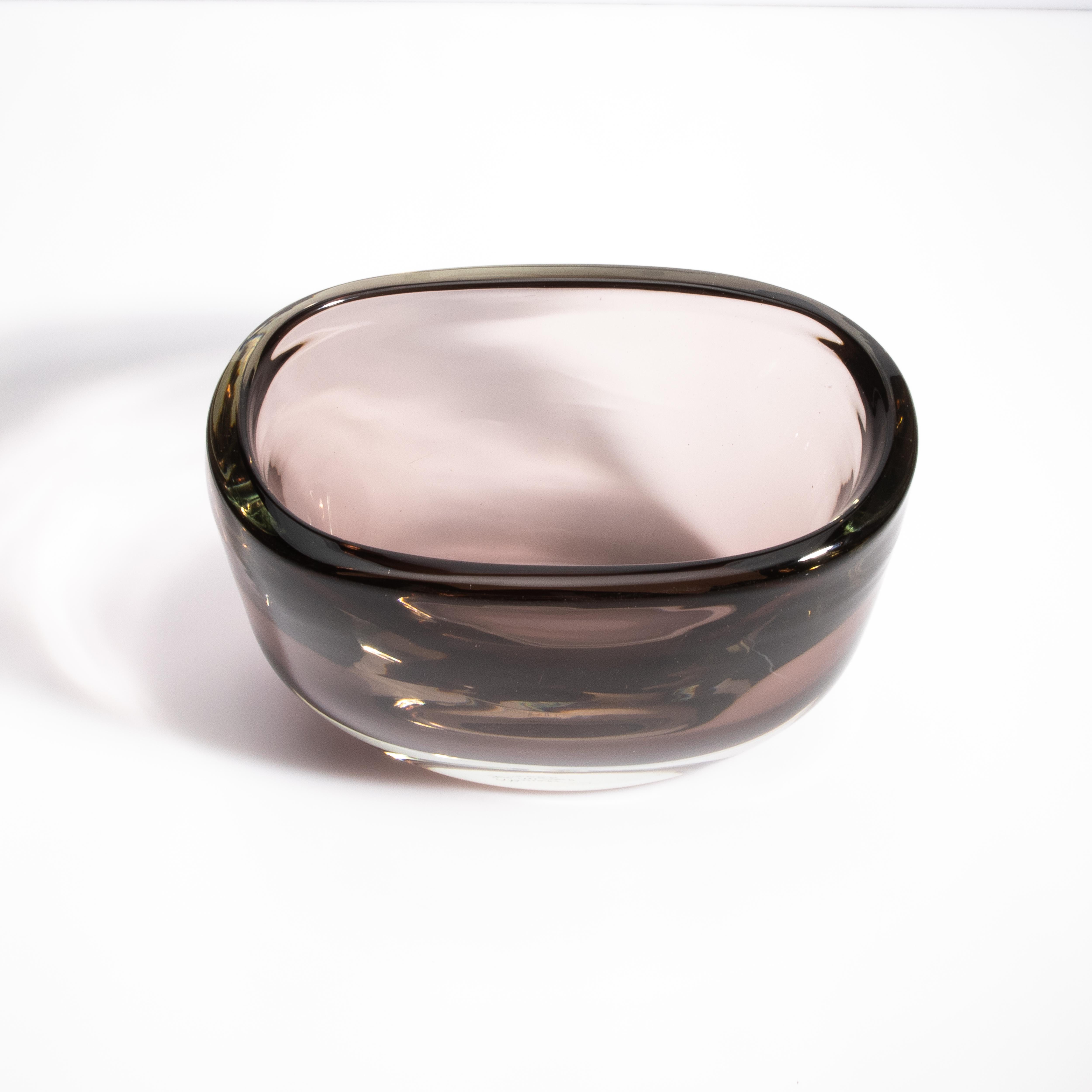 Italiano Vaso a ciotola di Murano soffiato a mano Massiccio Smoky in vendita