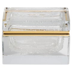 Dose aus mundgeblasenem Murano-Glas in Kristall mit Blasen und Messingbeschlägen