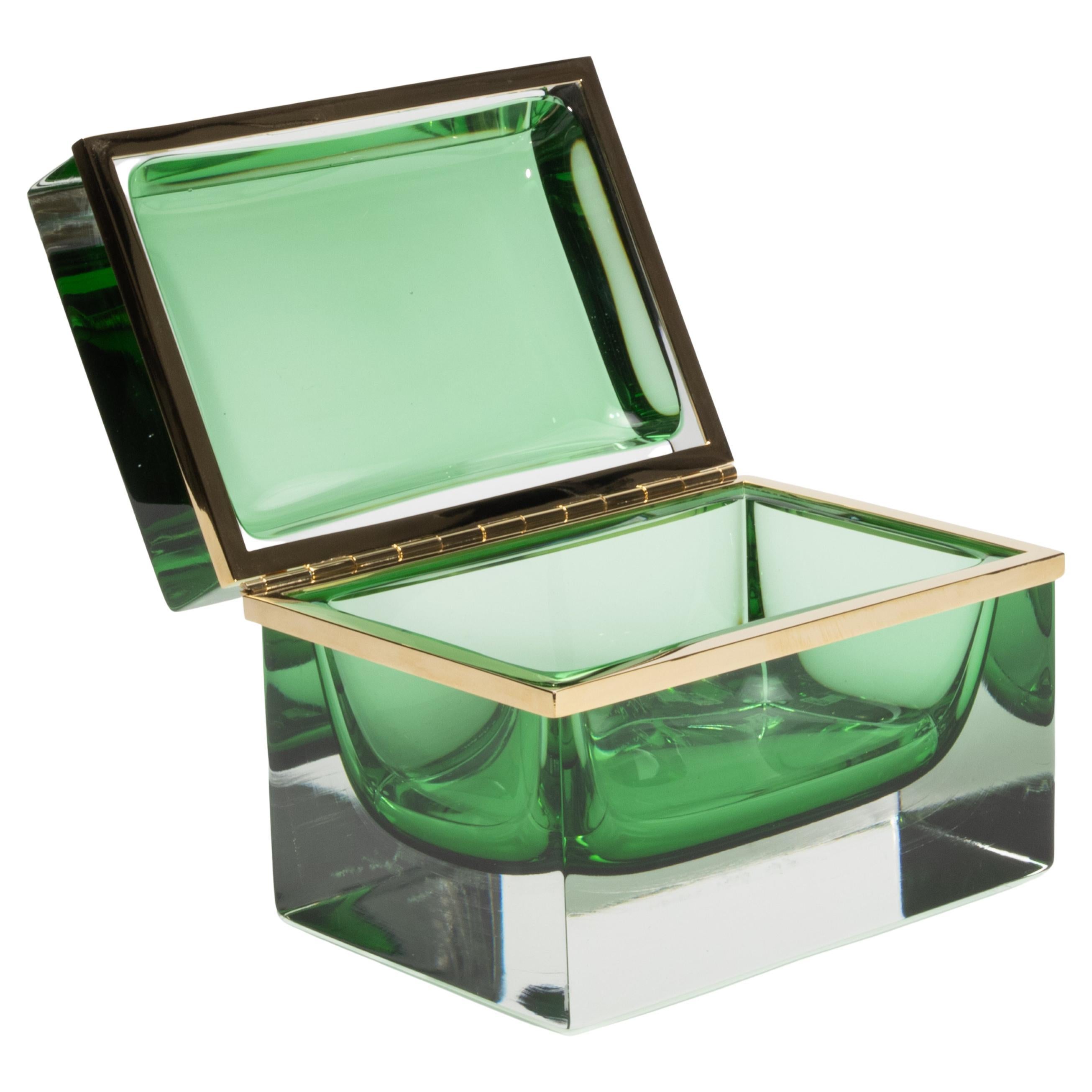 Hand-Blown Murano Box in Emerald Green with Brass Fittings For Sale