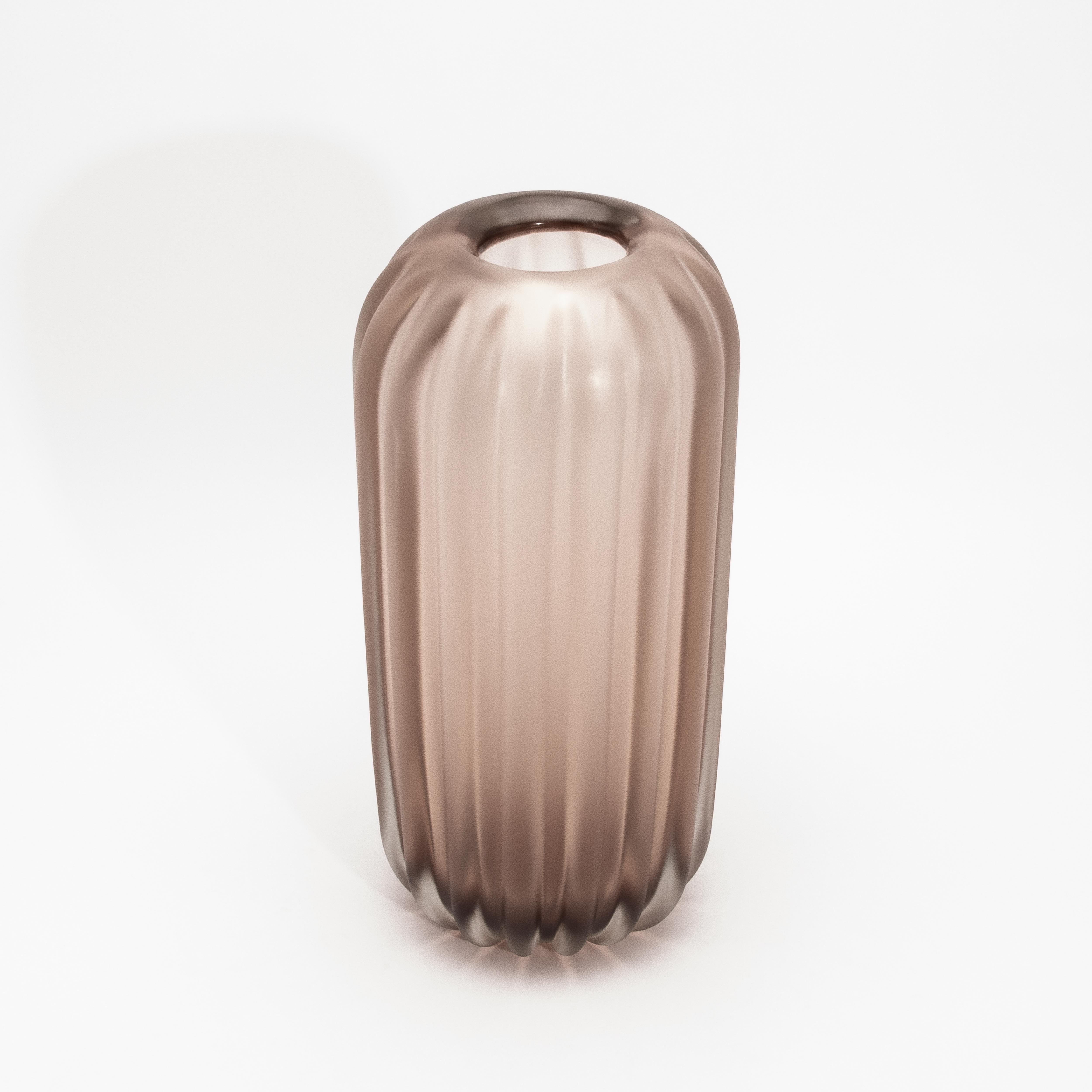 italien Vase Cactus de Murano soufflé à la main en améthyste moyenne en vente