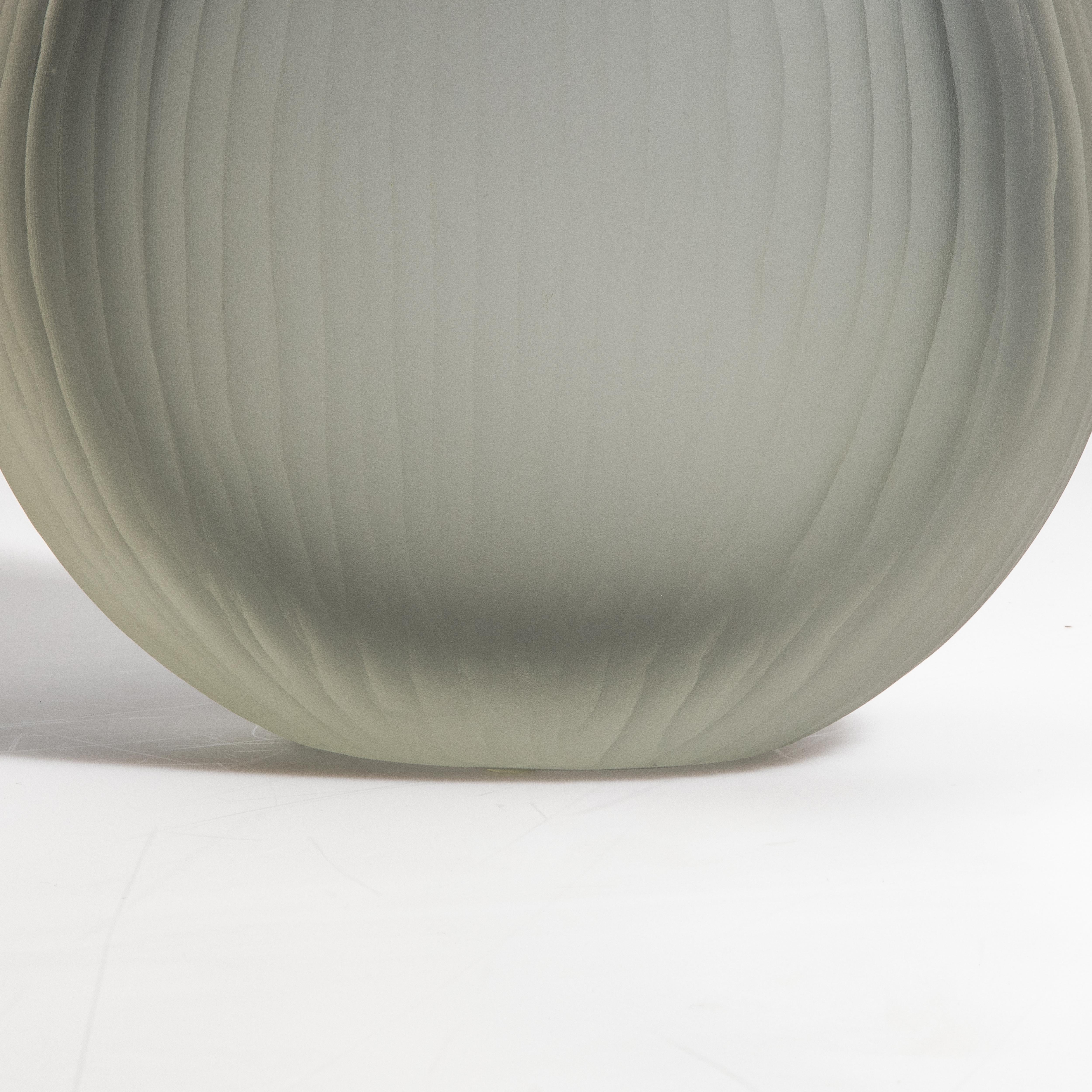 XXI secolo e contemporaneo Vaso Canetto di Murano soffiato a mano in grigio medio in vendita