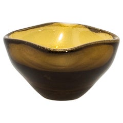 Hand-Blown Murano Dish in Tobacco With 24-Karat Gold Flecks