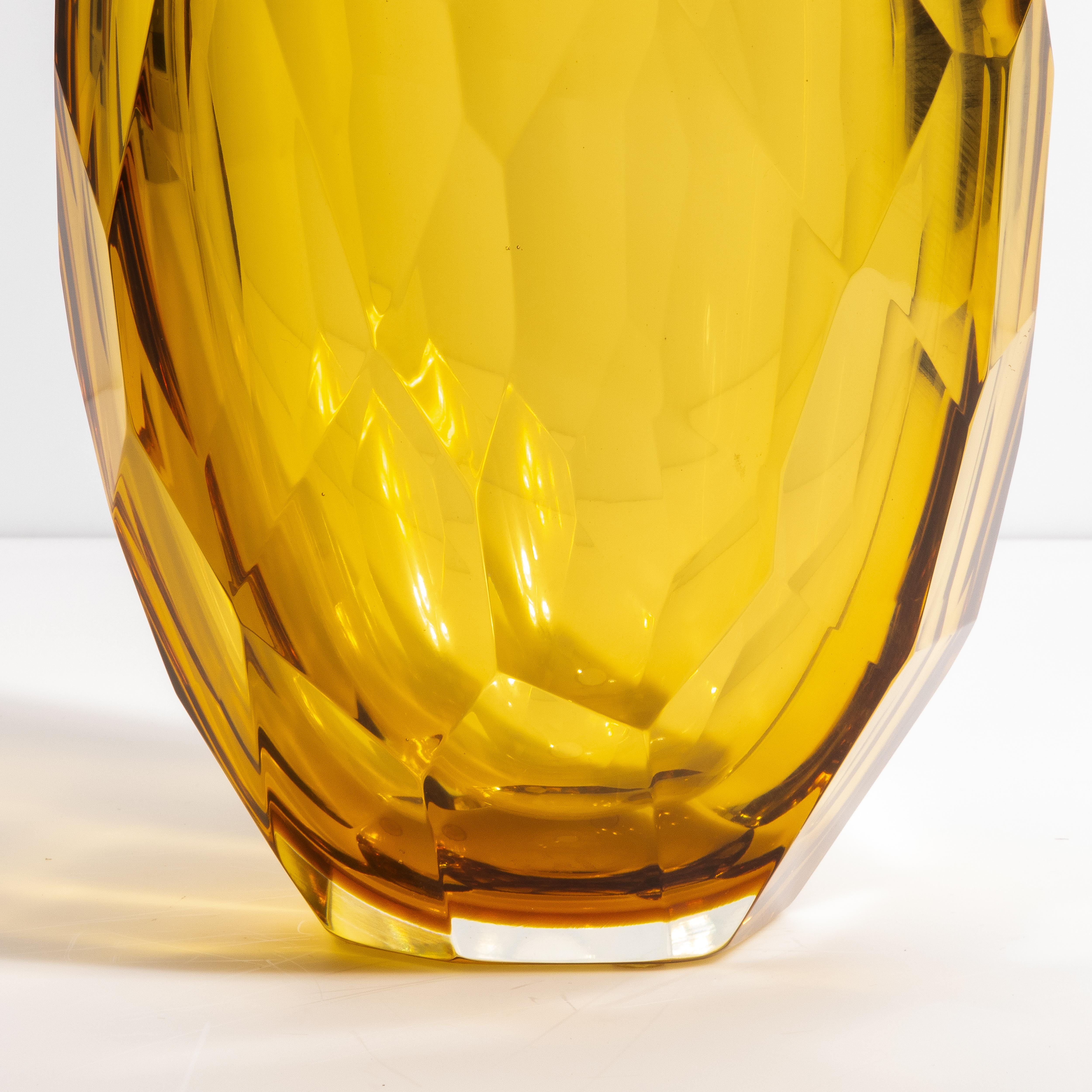 Hand Blown Murano Facet Vase in Amber Large In New Condition For Sale In West Hollywood, CA
