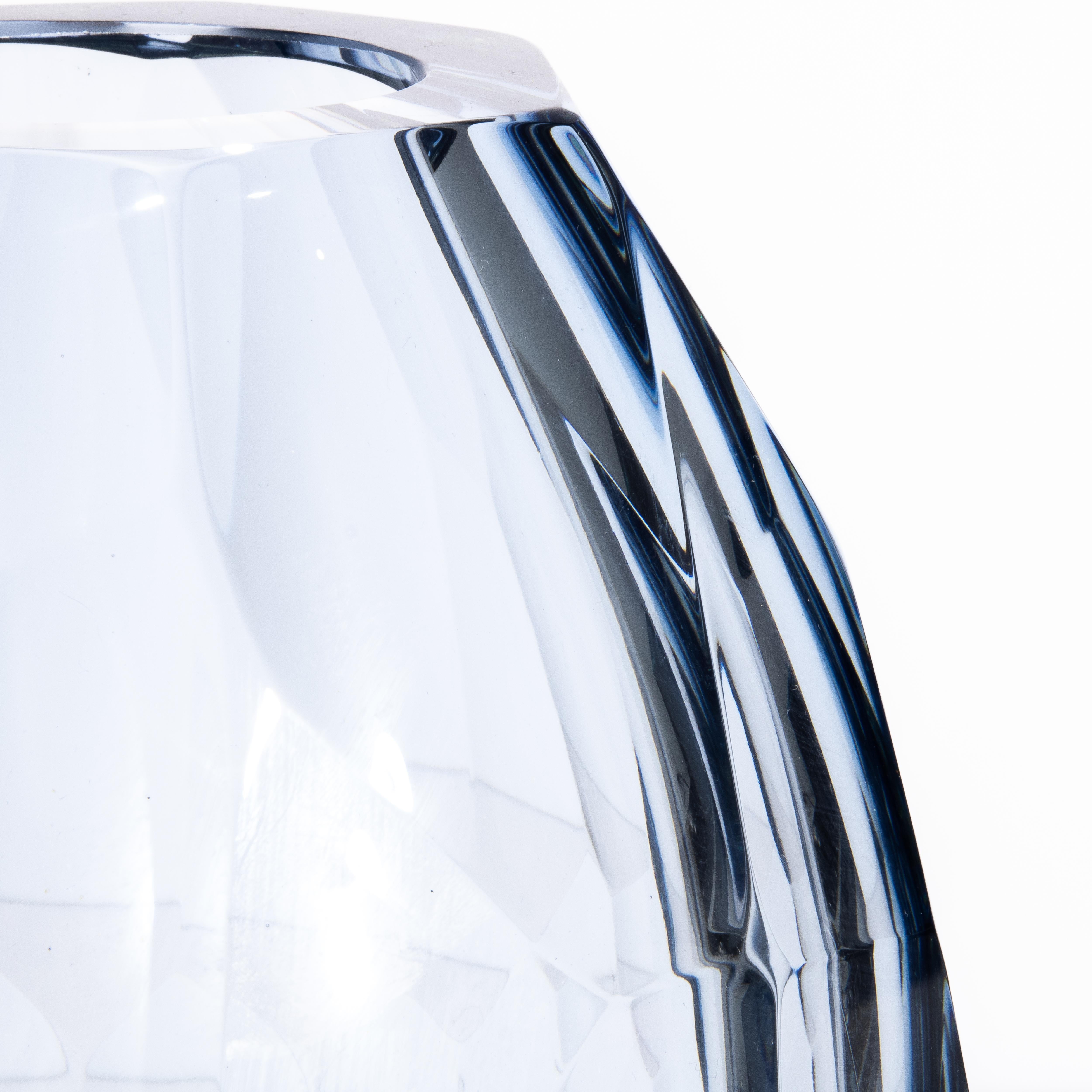 Vase baril à facettes soufflé à la main de Murano en aigue-marine, lot de 3 en vente 3