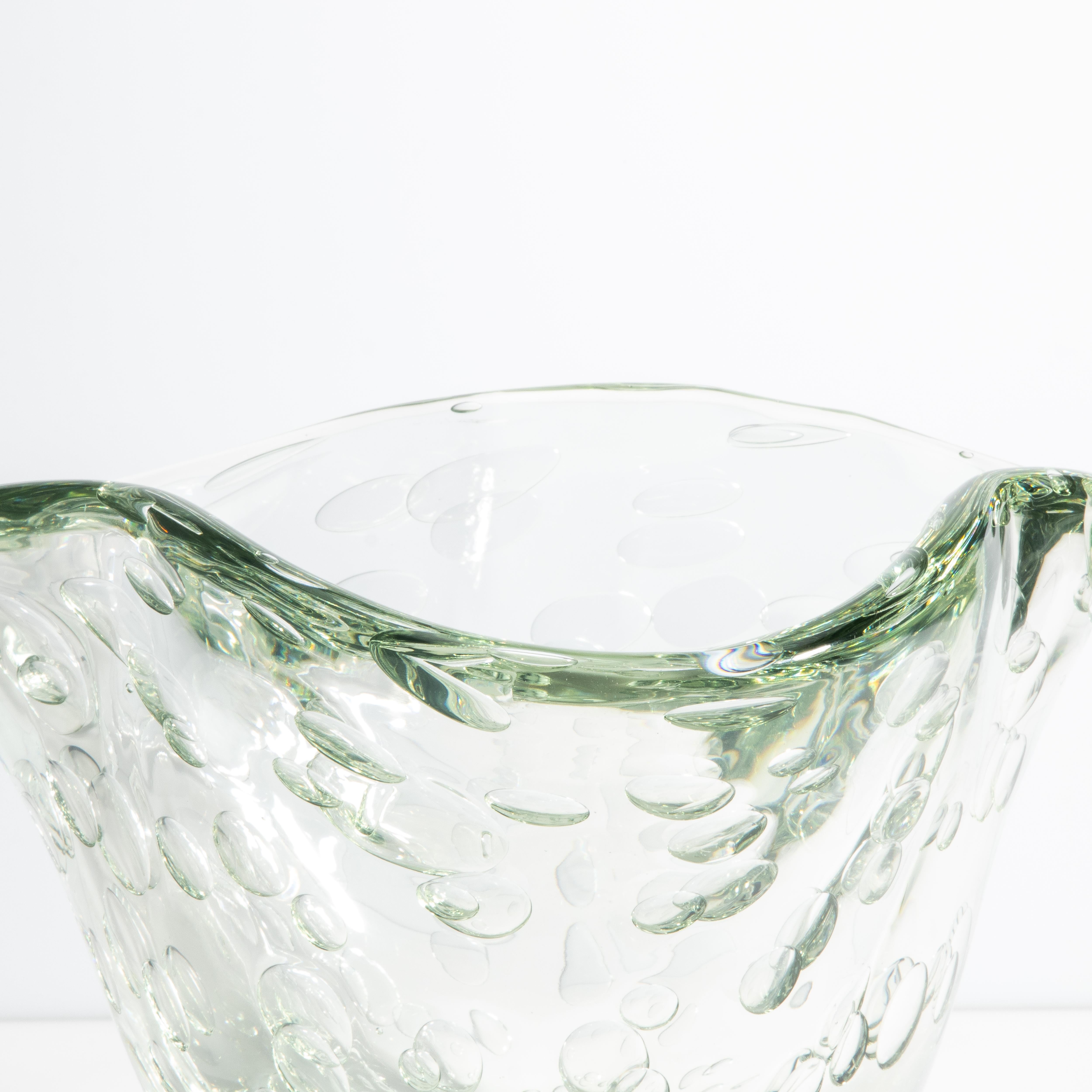 Vaso fluido di Murano soffiato a mano, trasparente e con bolle d'aria In condizioni Nuovo in vendita a West Hollywood, CA
