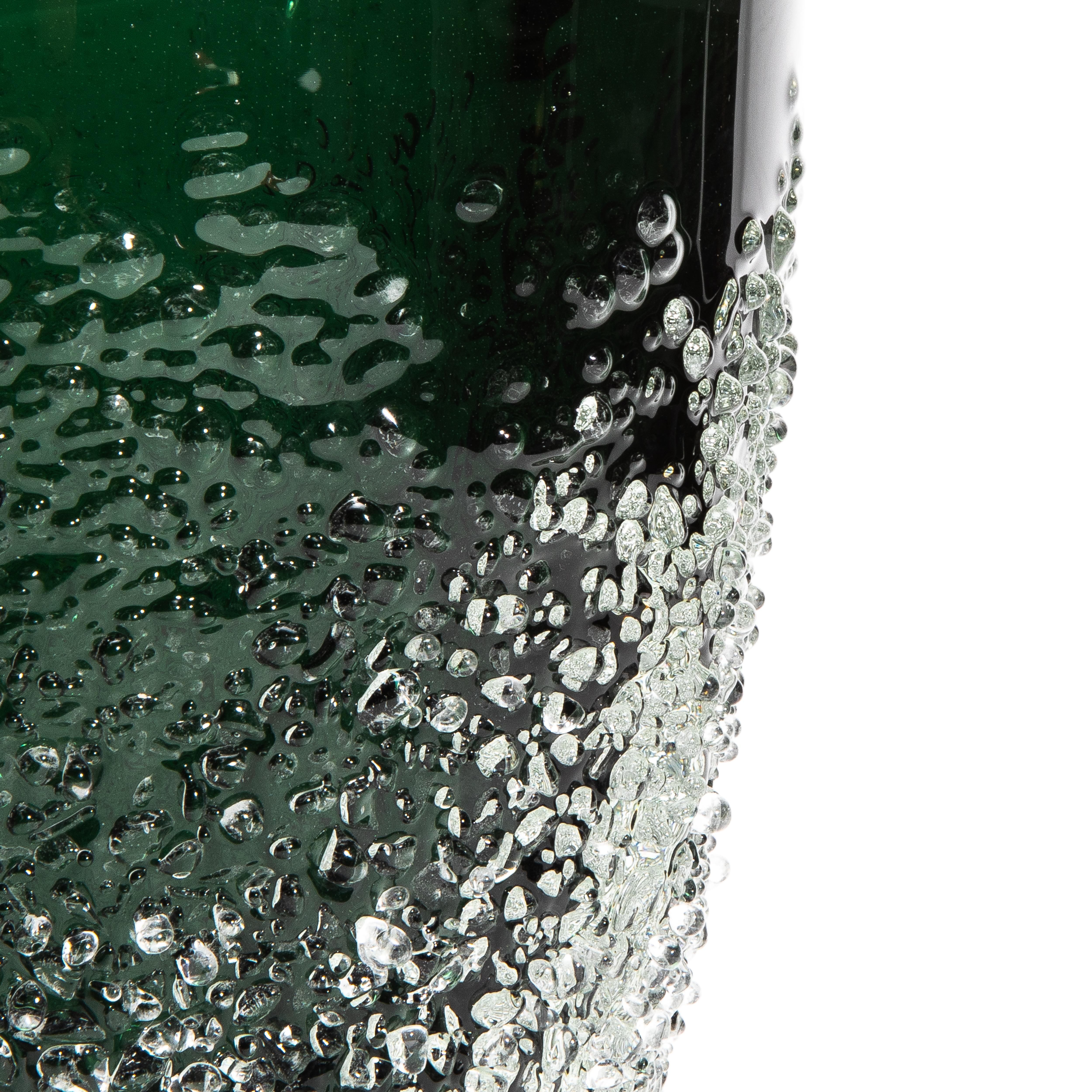 Hand-Blown Murano Frozen Vase in Emerald Green Medium In condizioni Nuovo in vendita a West Hollywood, CA