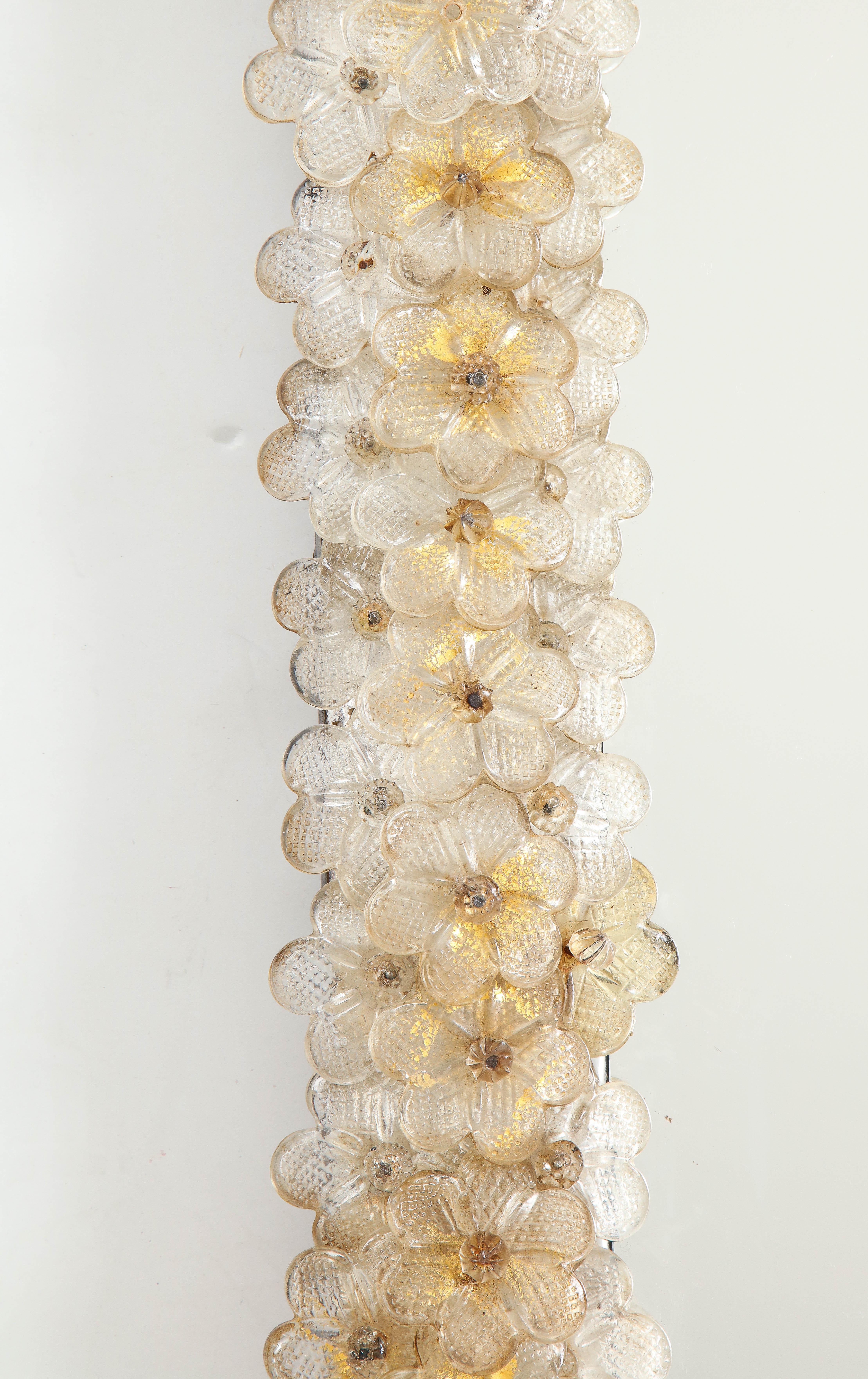 Hand Blown Murano Glass 1950s Wall Mirror In Good Condition In New York, NY