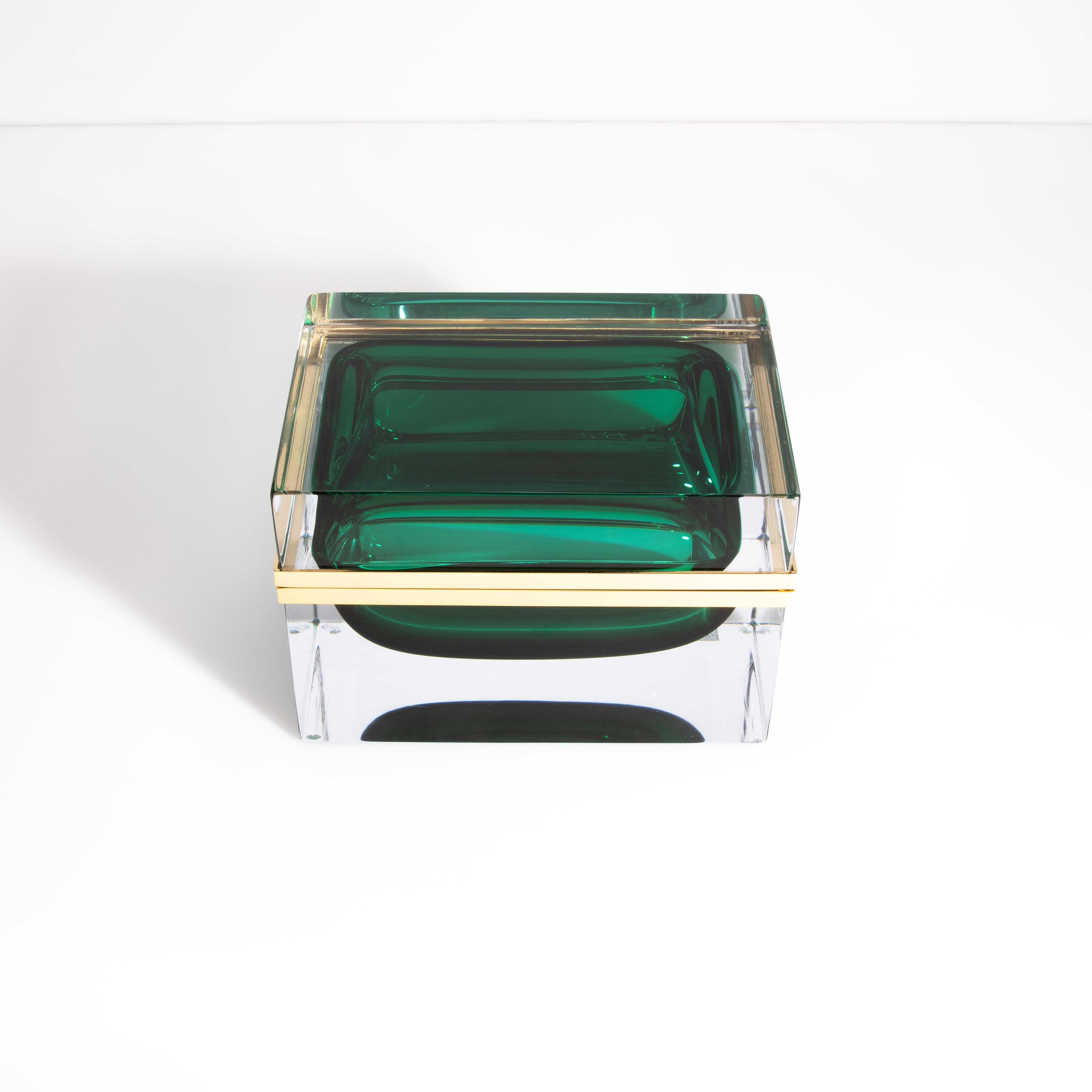 Boîte géante en verre de Murano soufflé à la main en vert émeraude avec accessoires en laiton en vente 3
