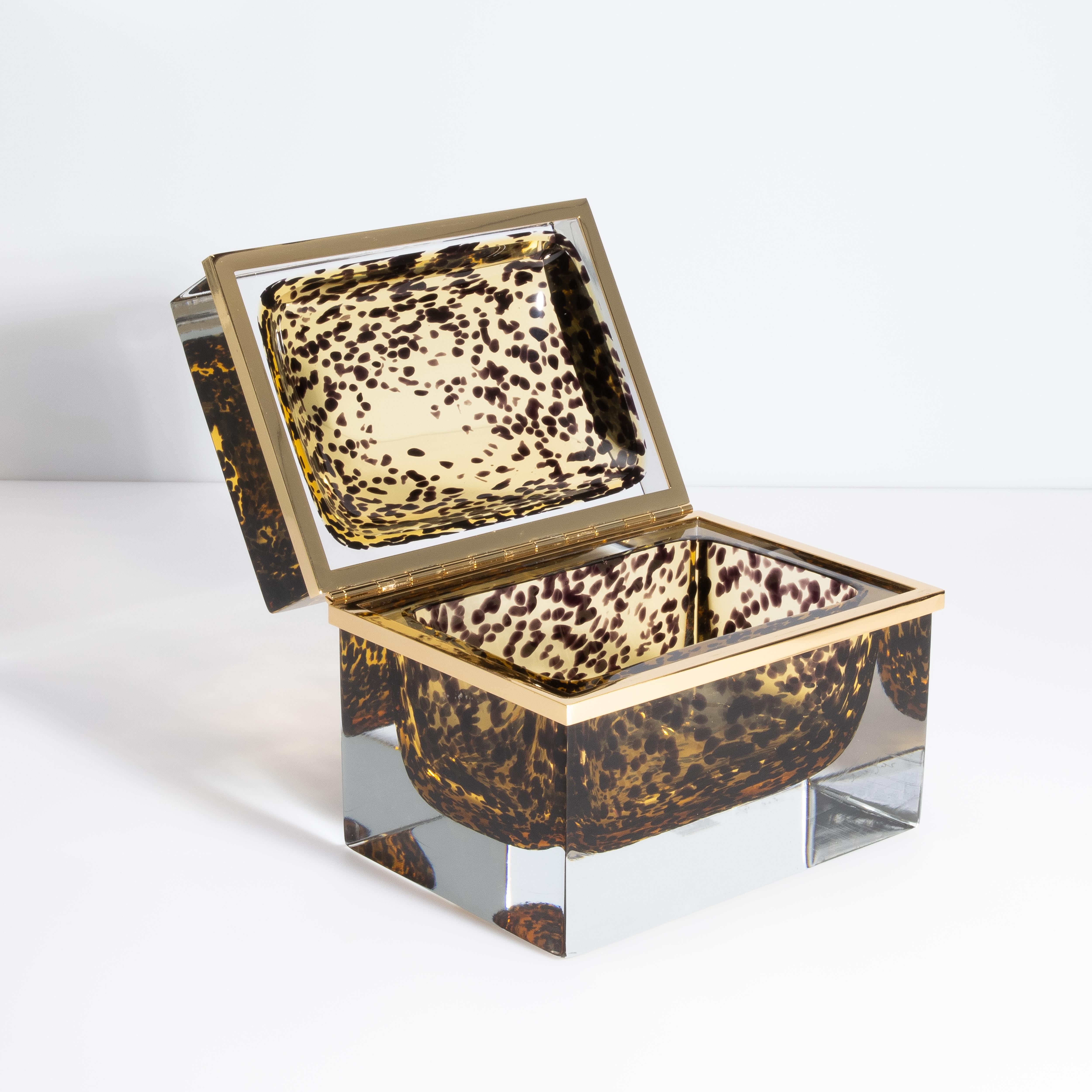 Giant Hand Blown Murano Glass Box Leopard with Brass Fittings For Sale 1