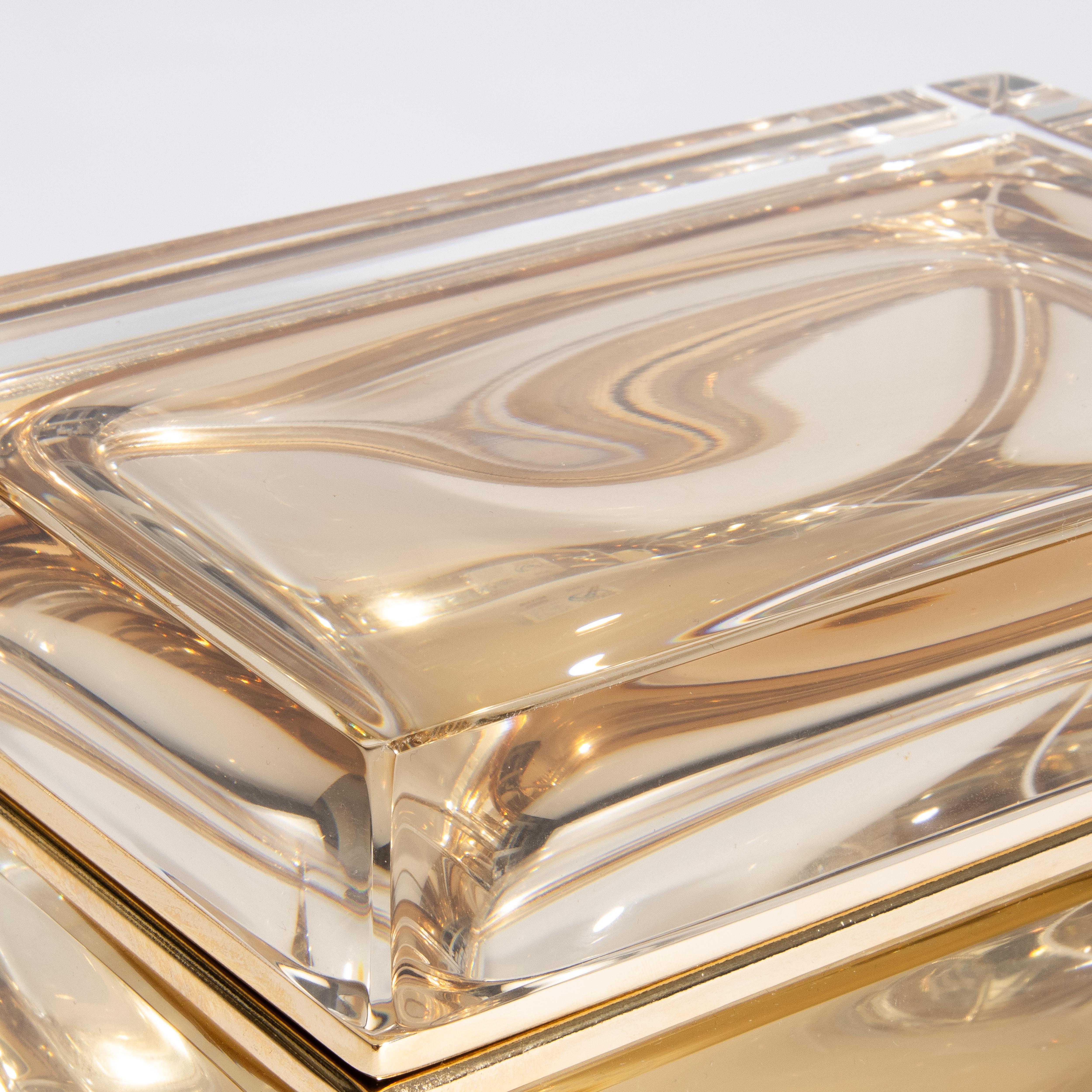 XXIe siècle et contemporain Boîte en verre de Murano soufflé à la main pour fumeurs clairs avec accessoires en laiton en vente