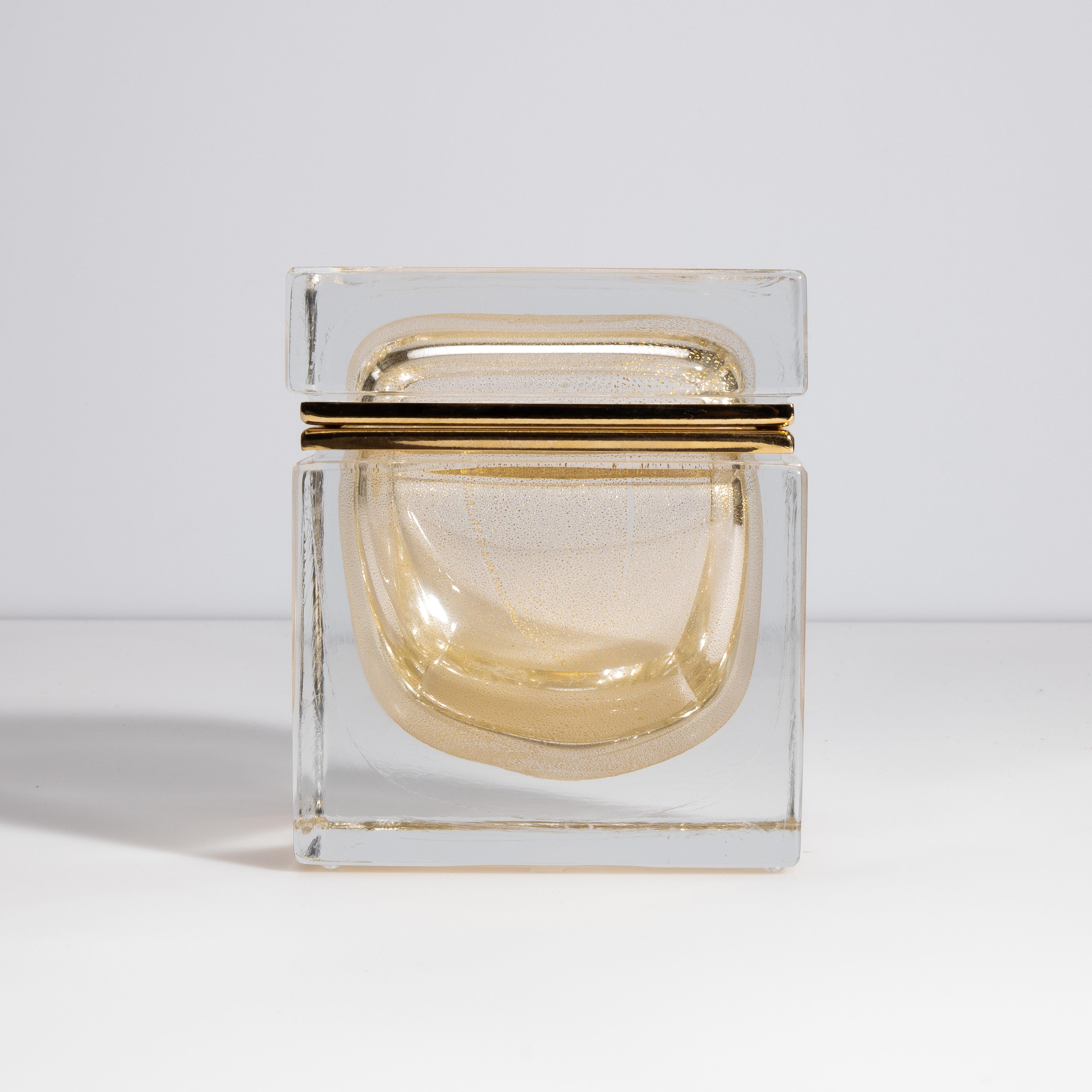 Caja de cristal de Murano soplado a mano con motas de oro de 24 quilates y herrajes de latón en Nuevo estado para la venta en West Hollywood, CA