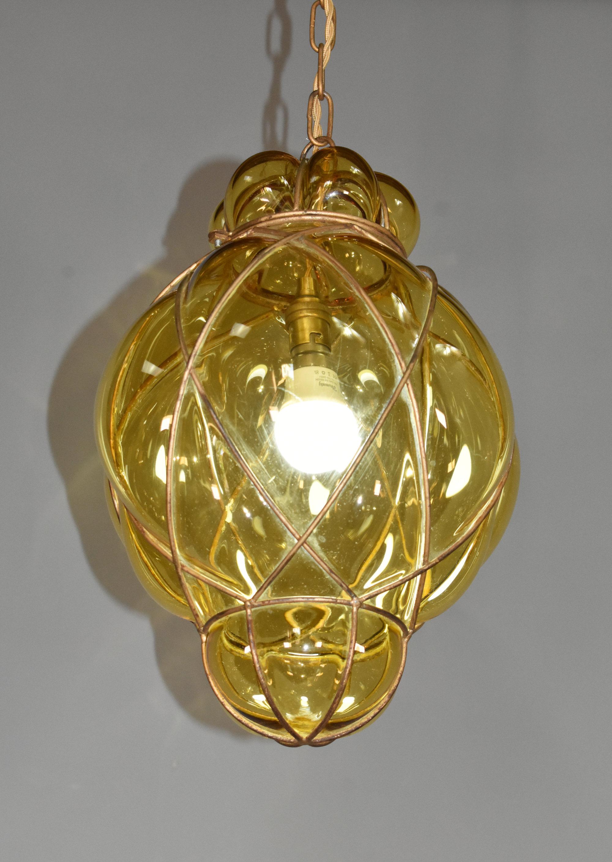 Francese Lanterna a sospensione a gabbia in vetro di Murano soffiato a mano in vendita