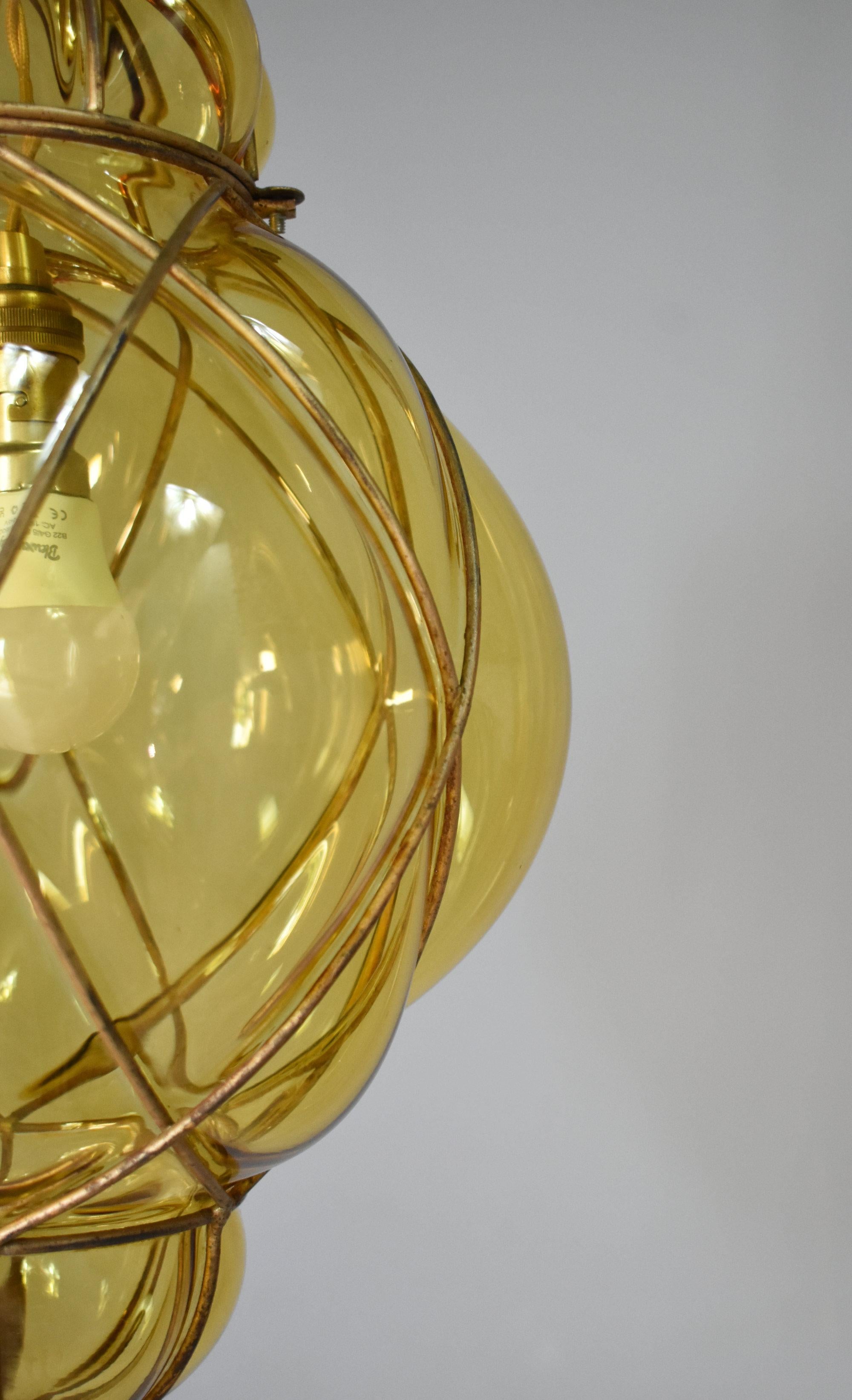 Metallo Lanterna a sospensione a gabbia in vetro di Murano soffiato a mano in vendita