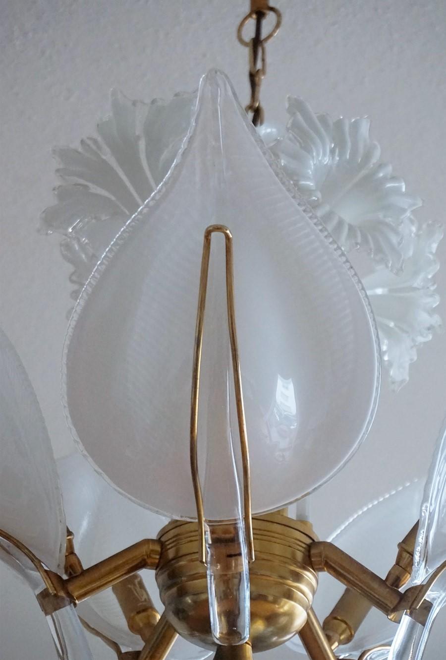 20ième siècle Lustre Calla Lily en verre de Murano soufflé à la main par Franco Luce, Italie, années 1960
