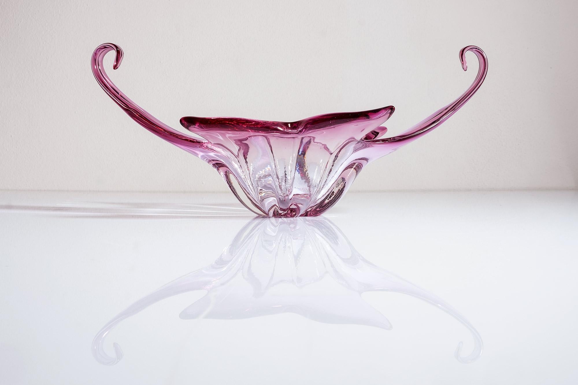 Beautiful Hand Blown Murano glass centrepiece by Formia Vetri Murano, Italy
Original label.
