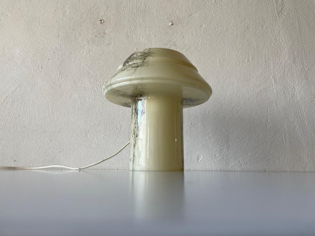 italien Lampe de bureau en verre de Murano soufflé à la main, années 1960, Italie en vente
