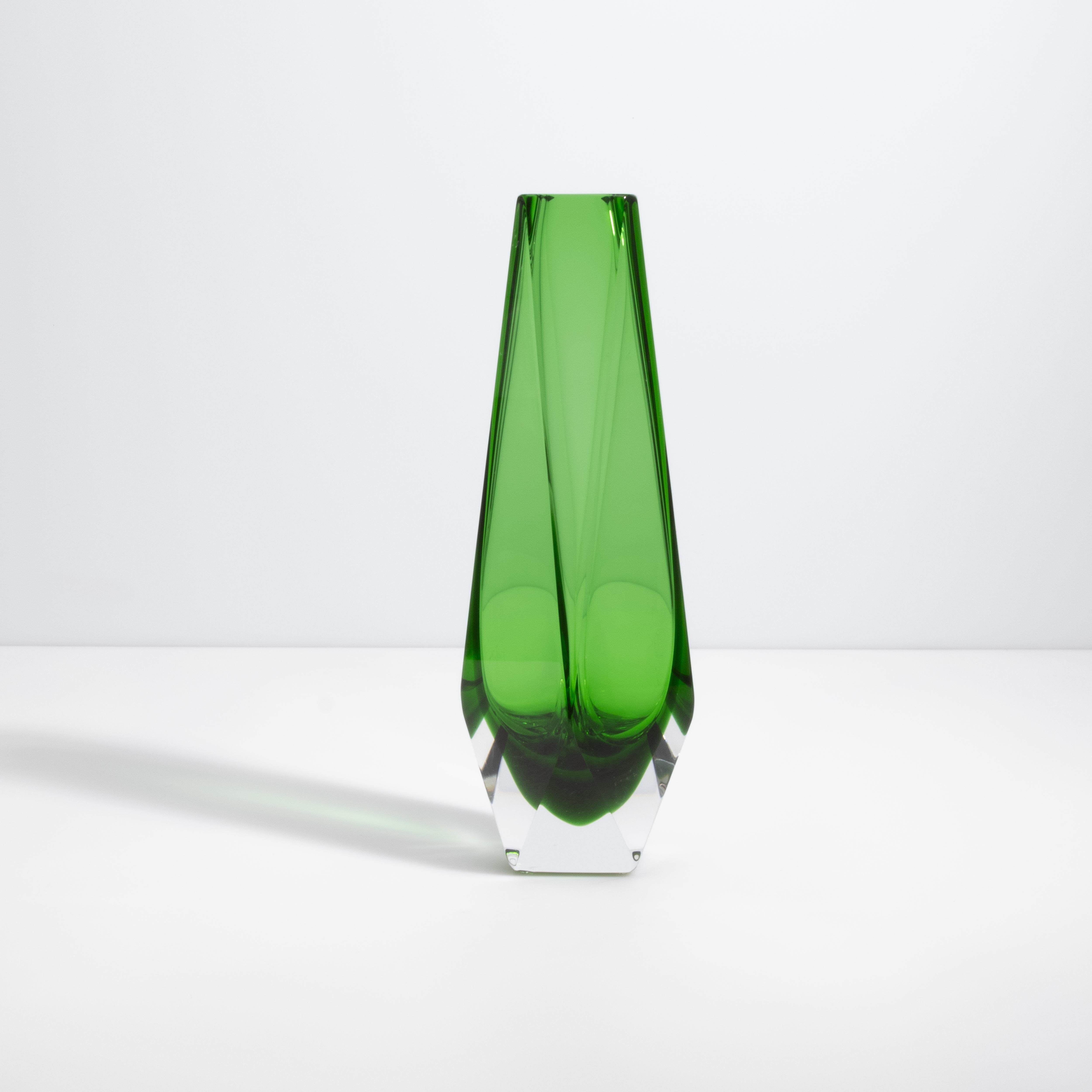 XXI secolo e contemporaneo Vaso di Goccia di Murano soffiato a mano in Greene & Greene piccolo in vendita