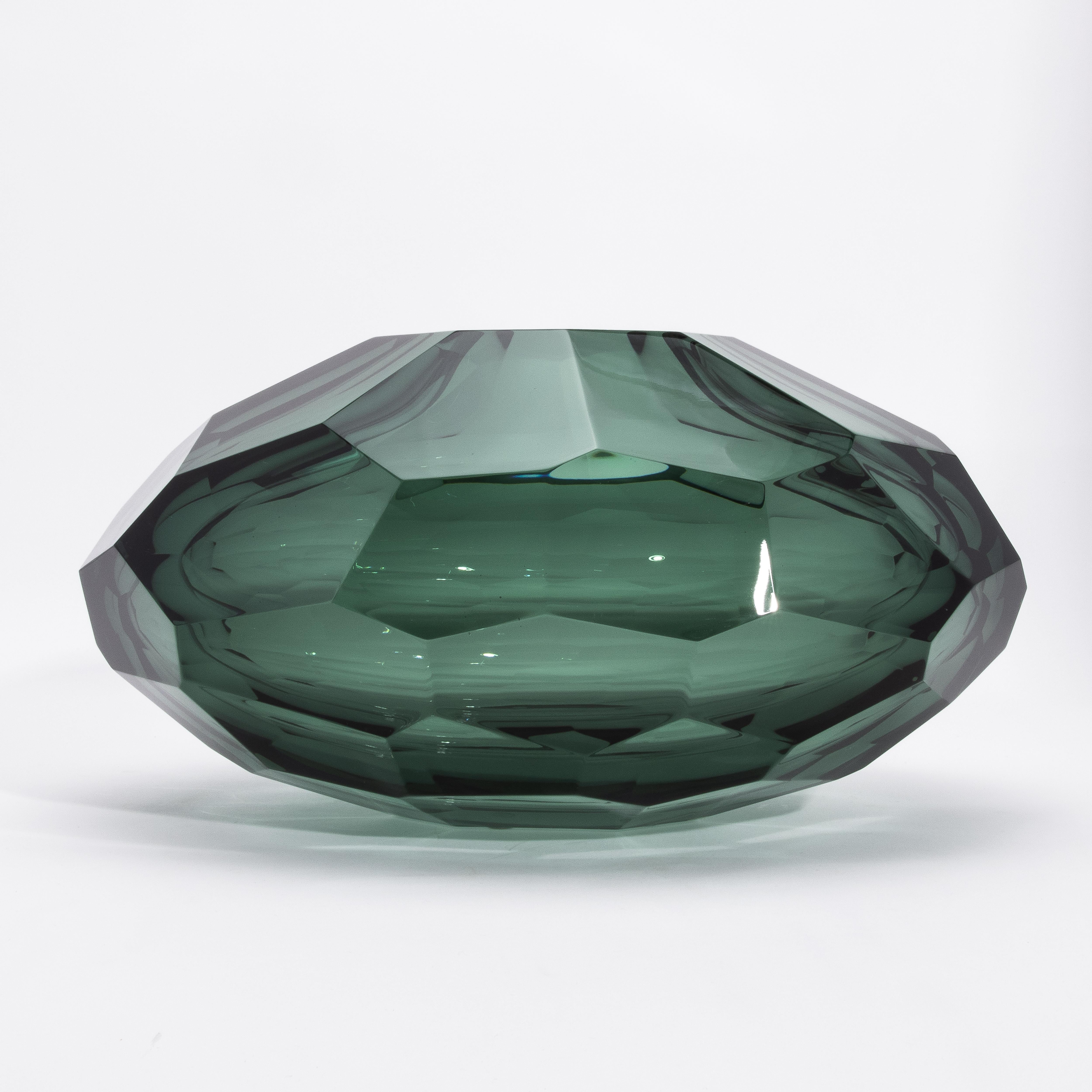 Contemporary Hand-Blown Murano Modern Faceted Bowl in Emerald Green For Sale