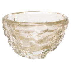 Cuenco escultórico moderno de Murano soplado a mano en transparente con motas de oro de 24 quilates