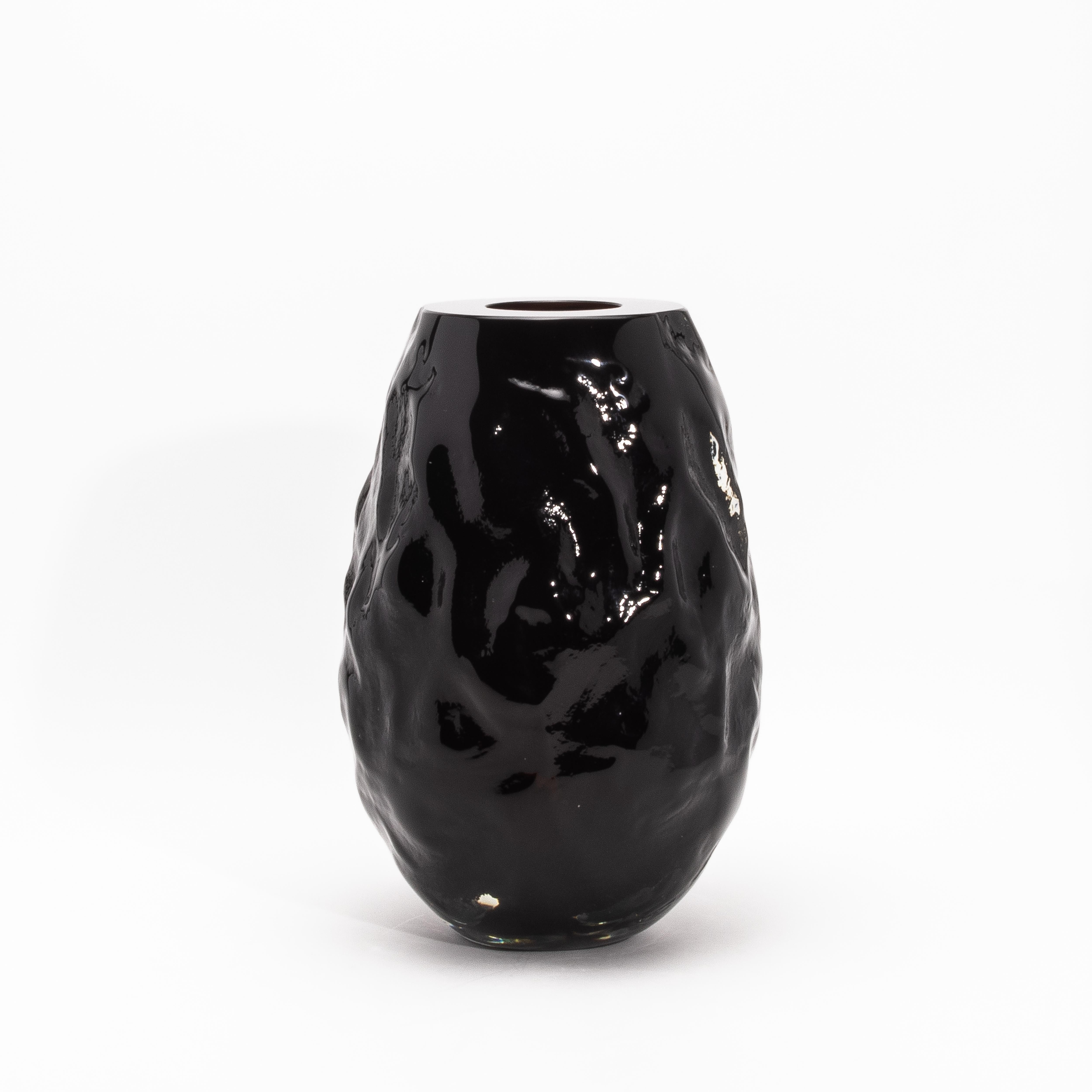 Moderno Vaso scultoreo moderno di Murano soffiato a mano in nero onice in vendita