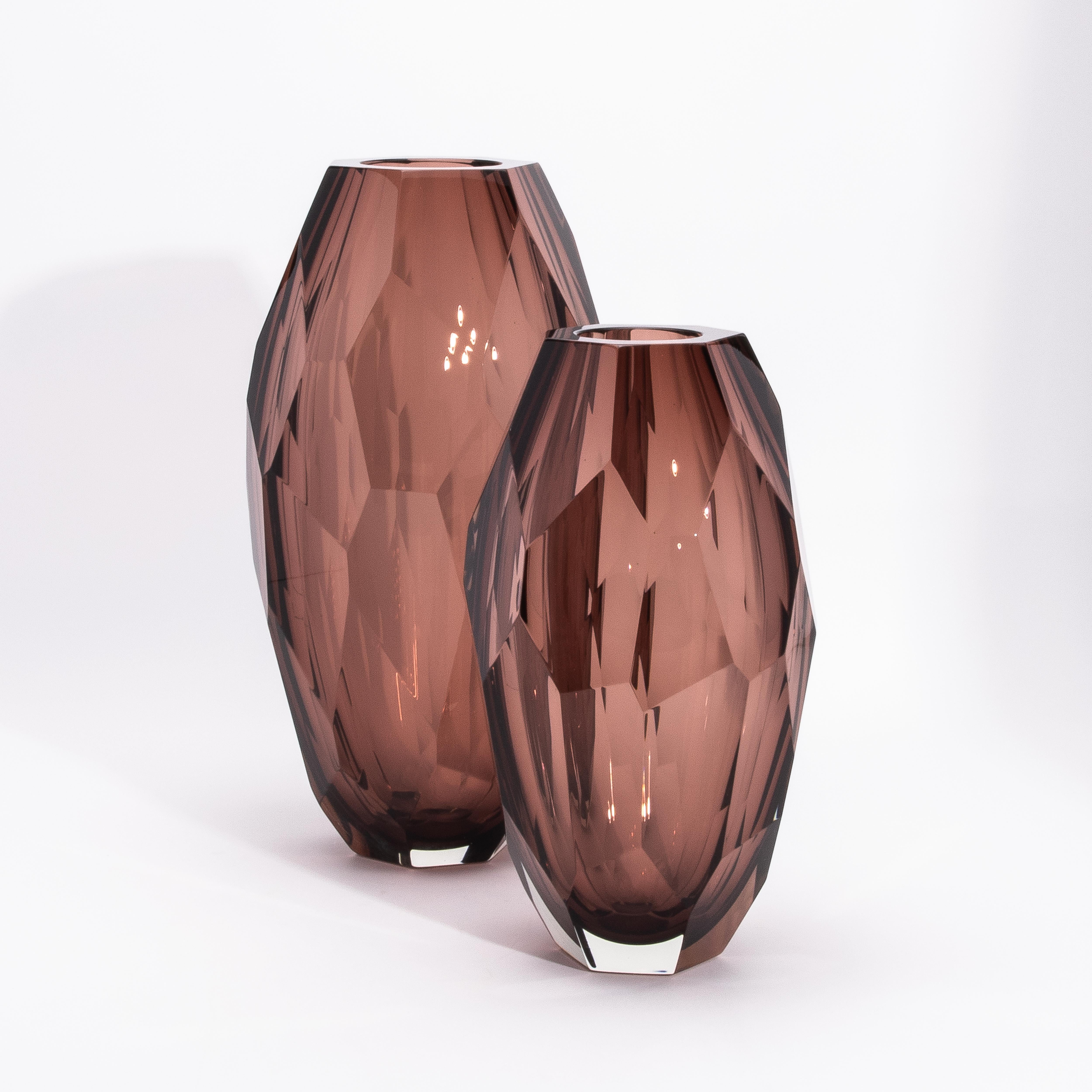 Moderne Grand vase à facettes moderne de Murano soufflé à la main en améthyste en vente